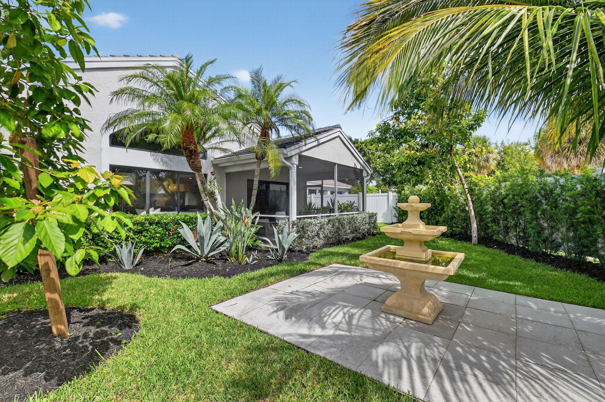 1175 Sea Grape Circle