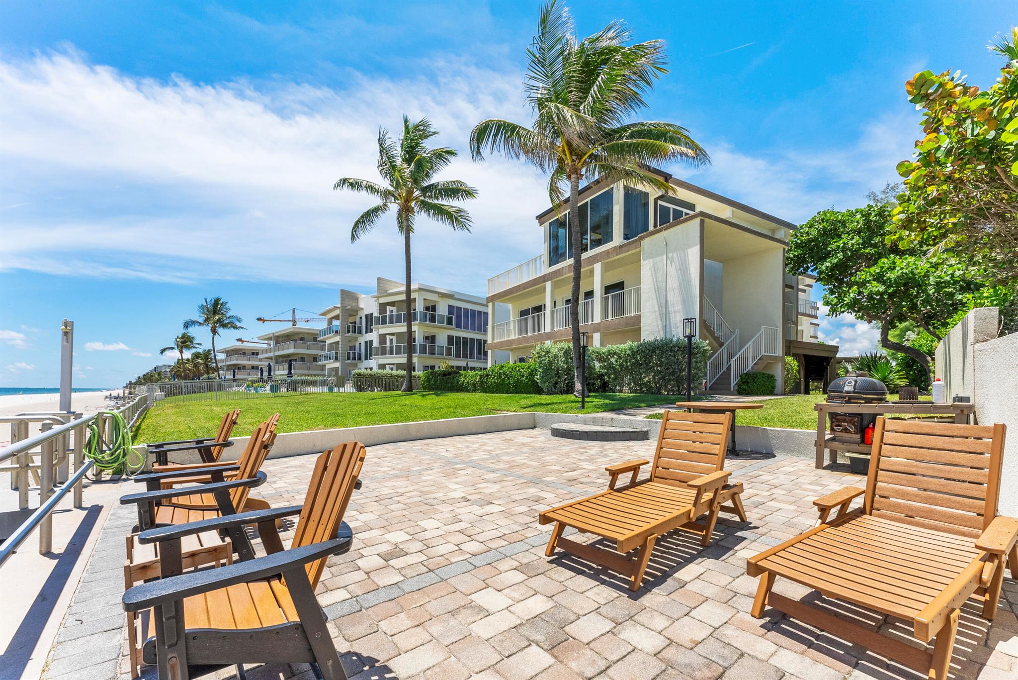 1203 Hillsboro Mile P3