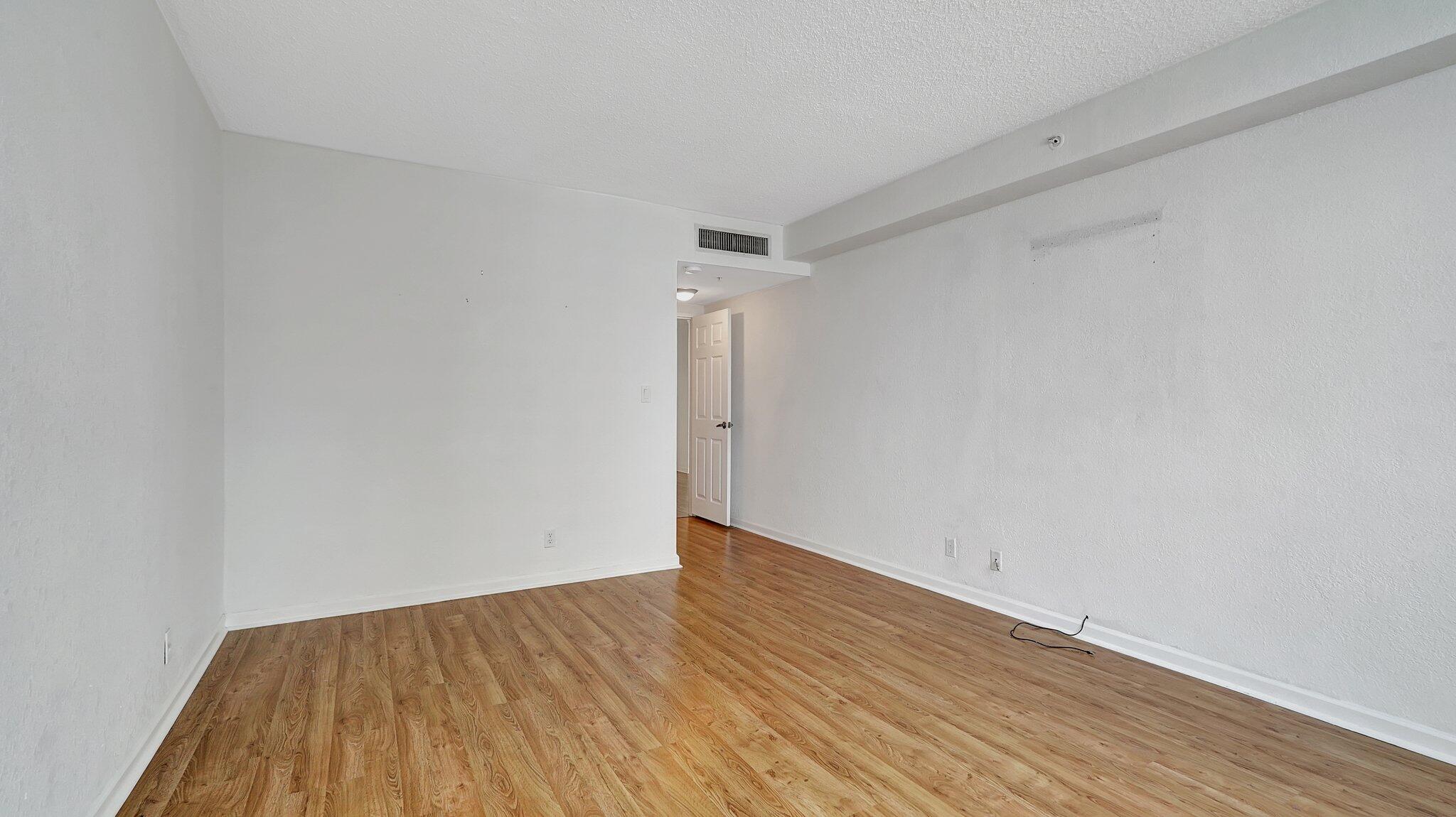 2501 S Ocean Drive 1108