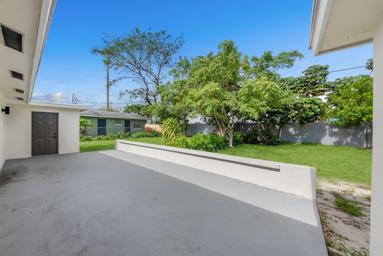 823-825 NW 30th Court 1-2