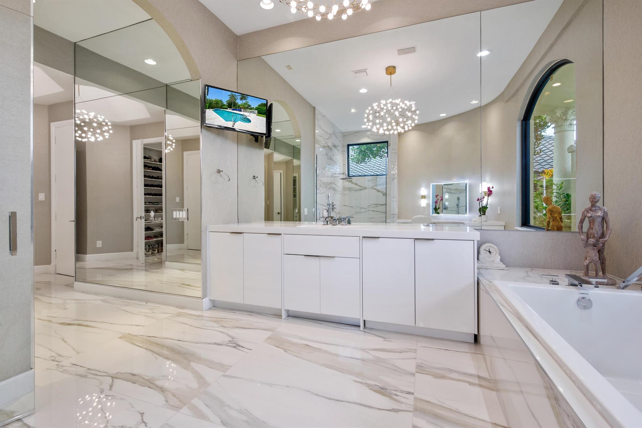 7000 Lions Head Lane