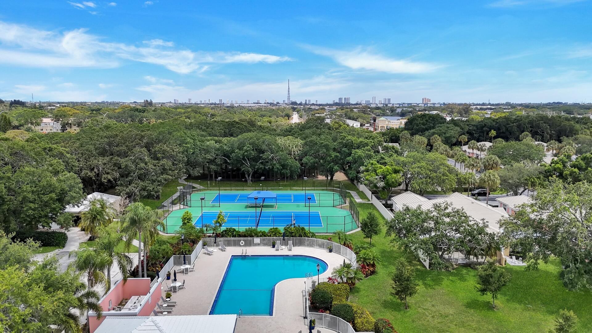 4220 Royal Oak Drive