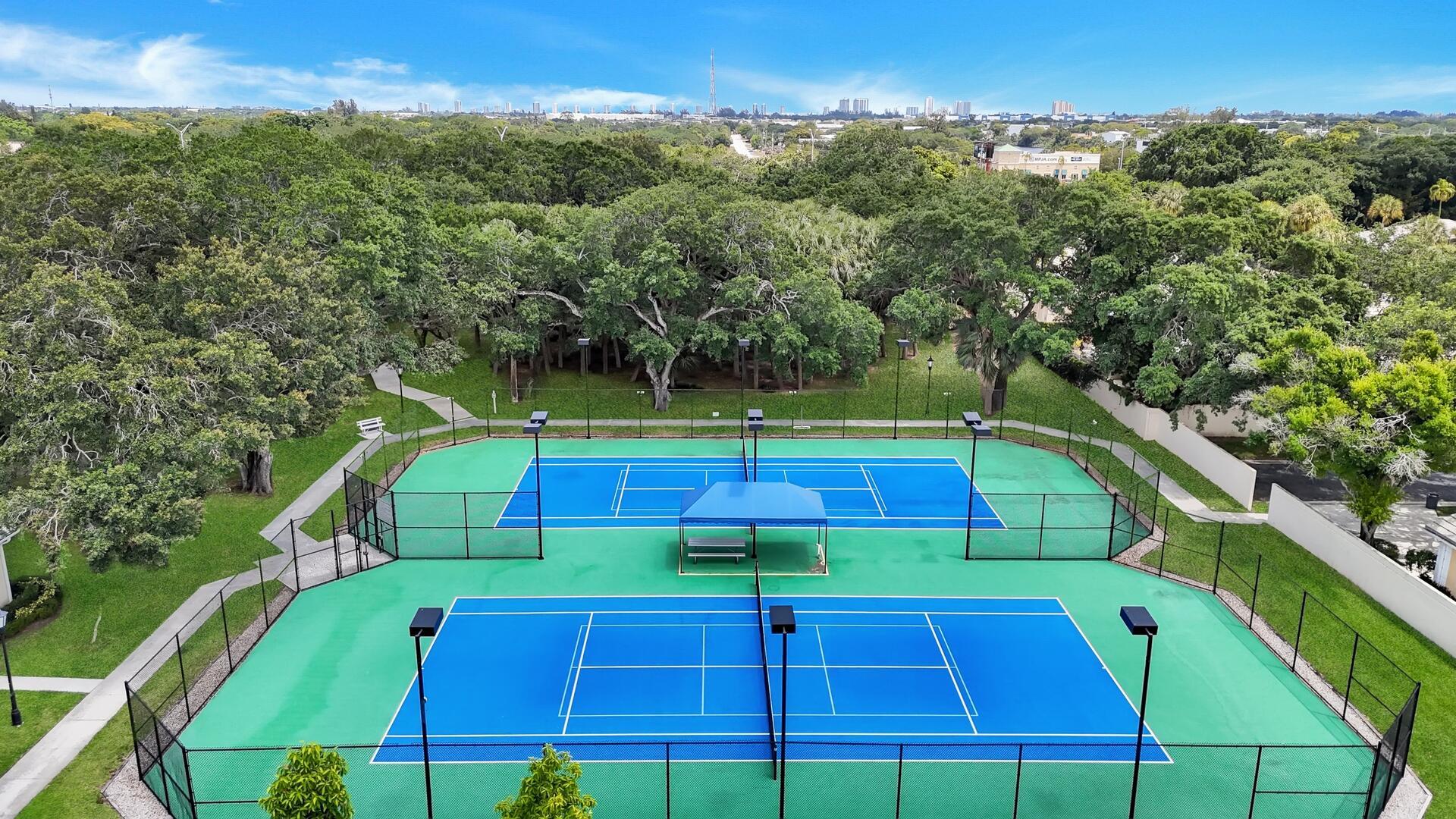 4220 Royal Oak Drive