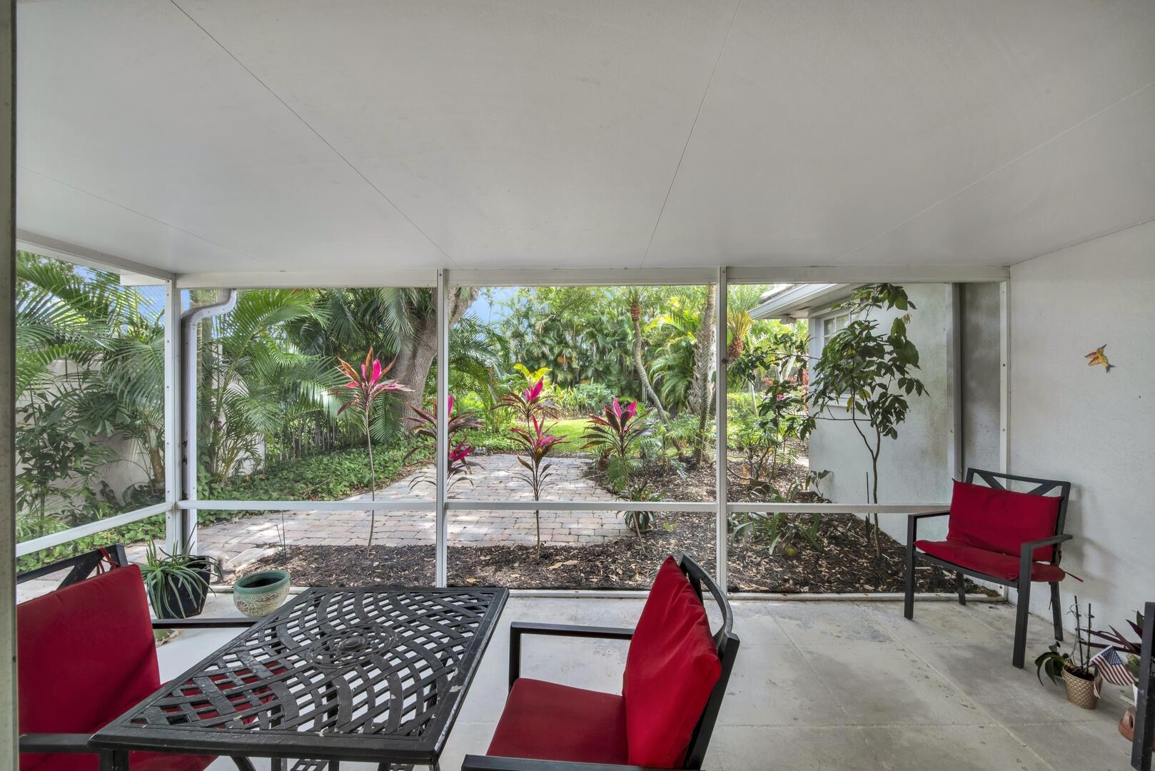 4220 Royal Oak Drive
