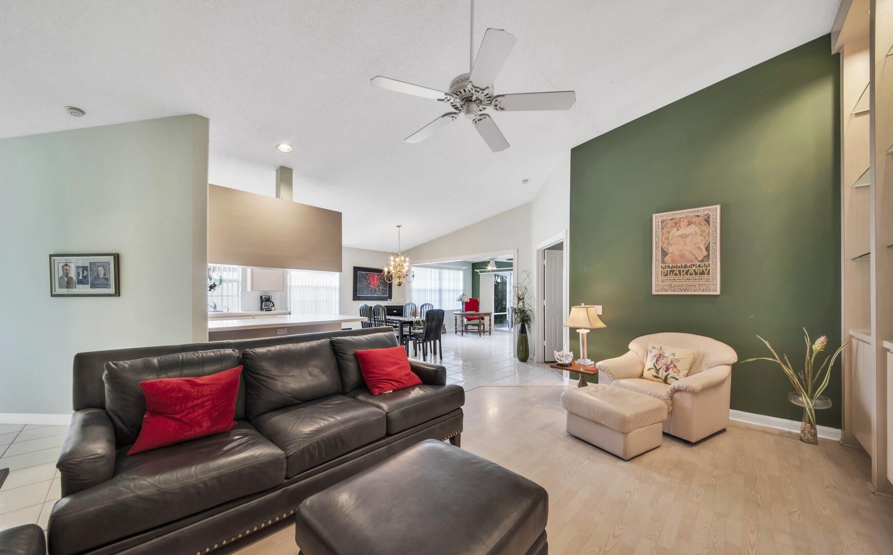 4220 Royal Oak Drive