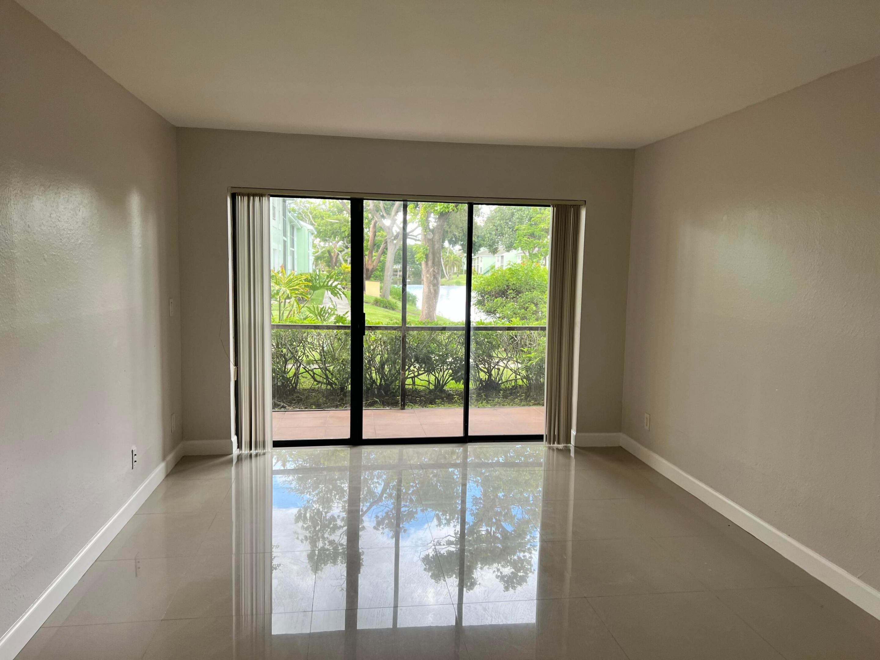 8789 NW 39 Th Street 8789