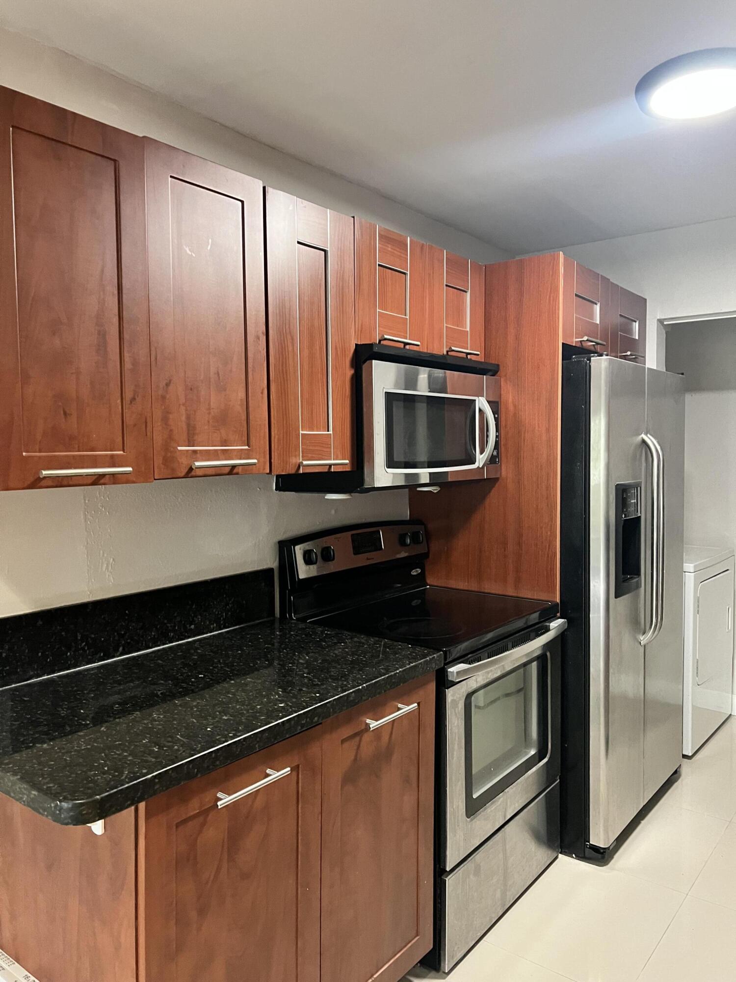 8789 NW 39 Th Street 8789