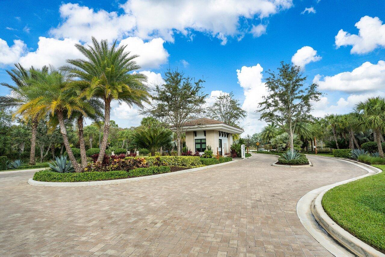 13393 Artisan Circle