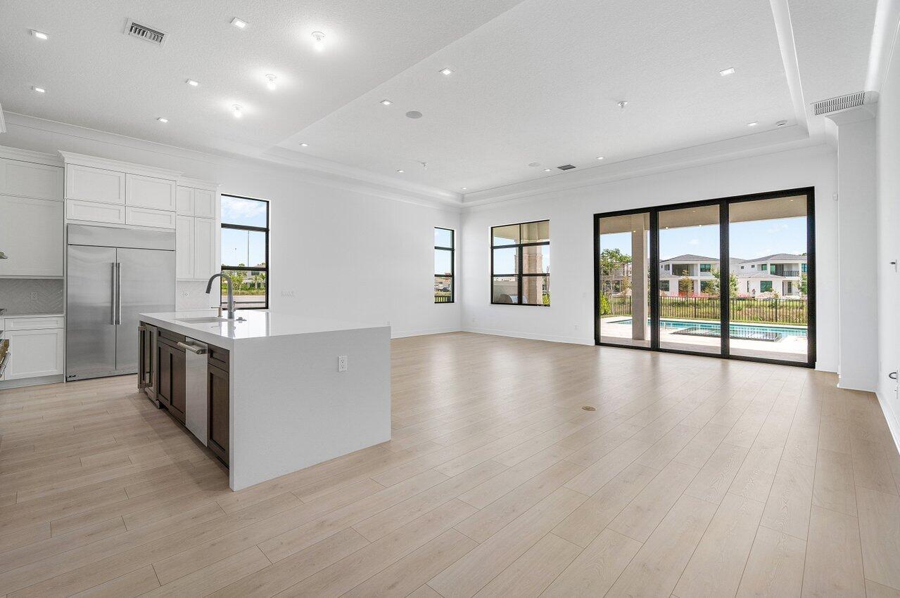 13393 Artisan Circle