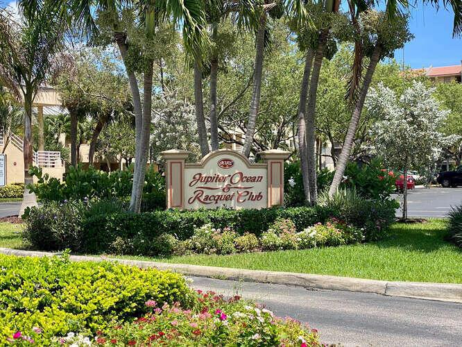 1605 S Us Highway 1 B105