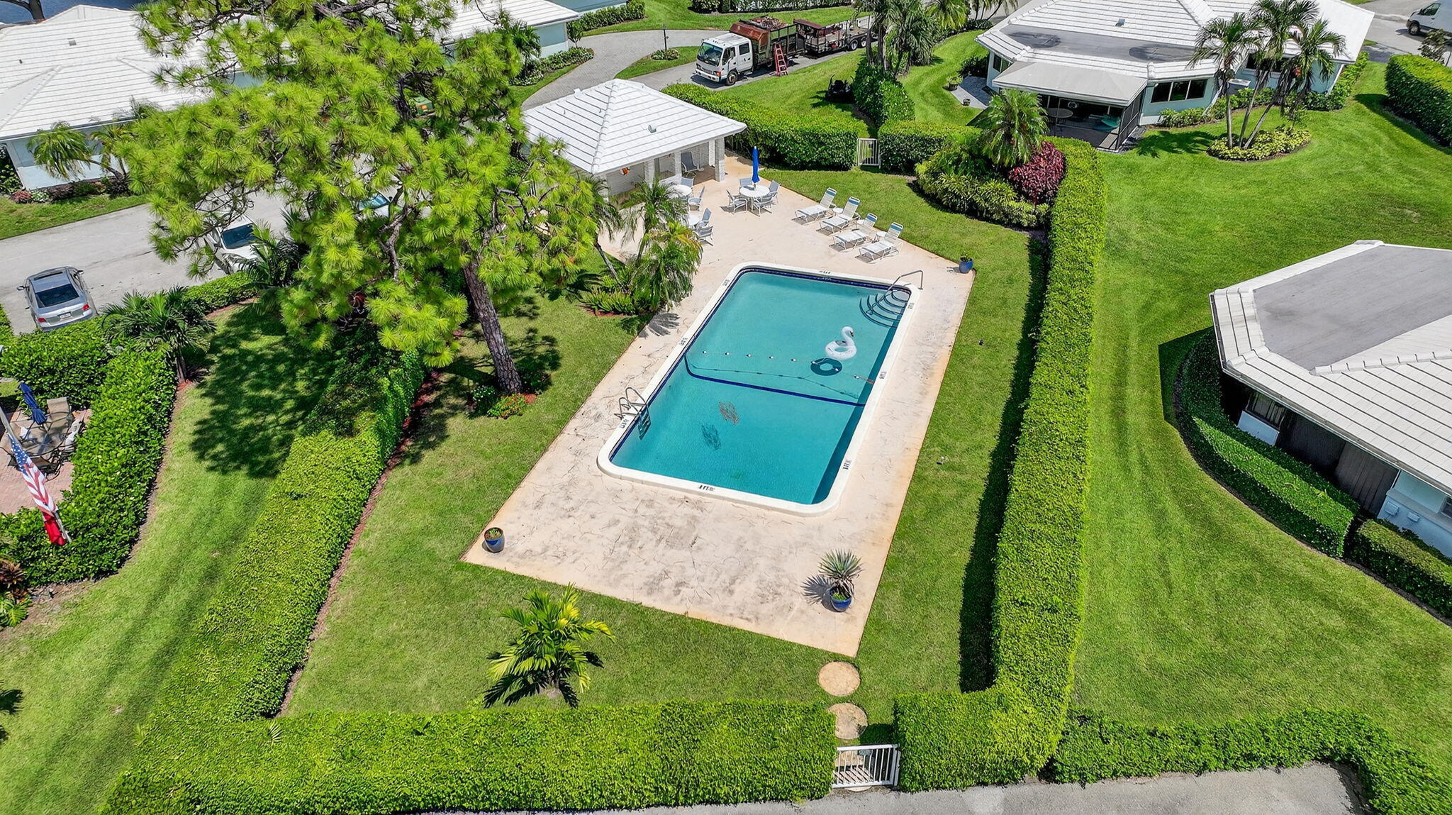 17 Slash Pine Drive