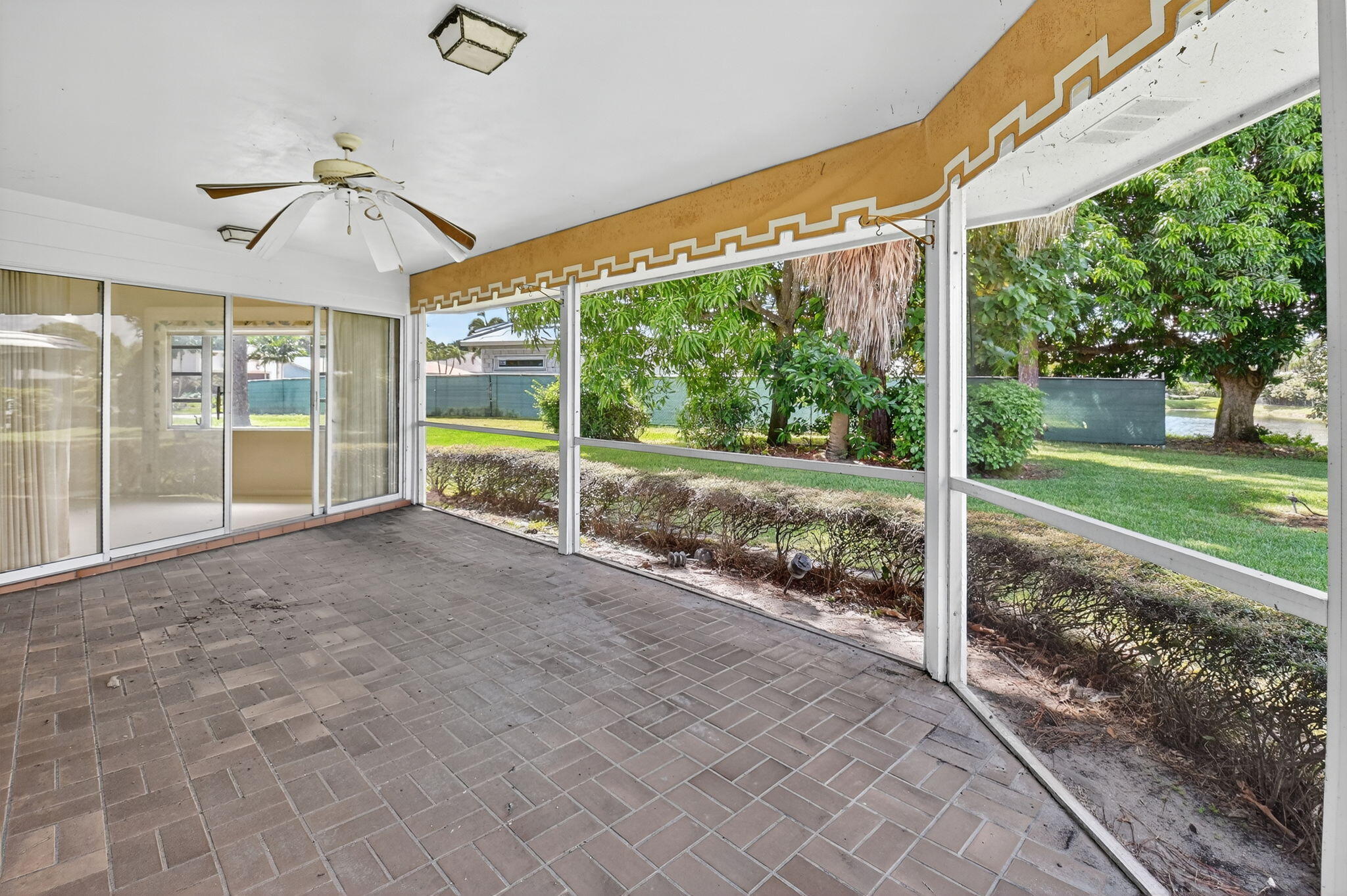 17 Slash Pine Drive