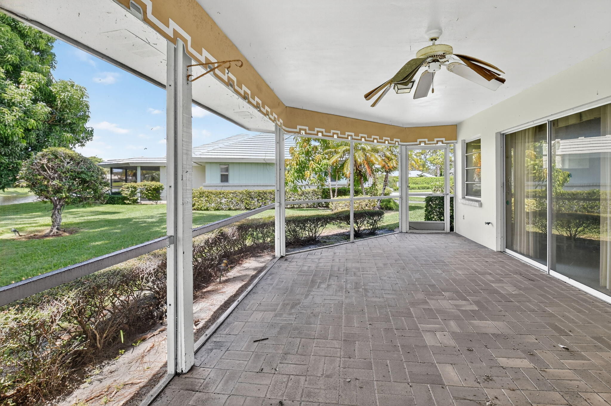 17 Slash Pine Drive
