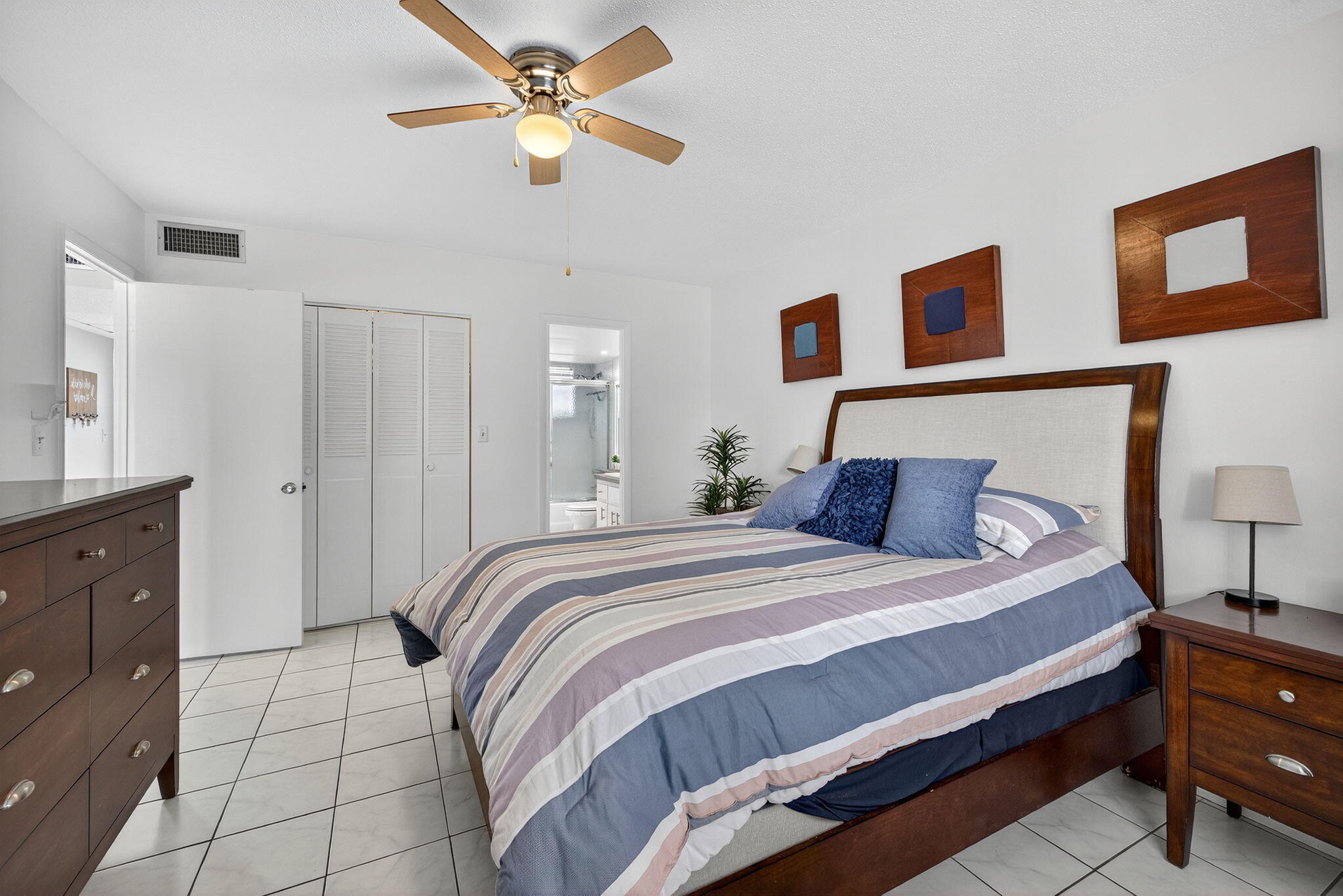 4431 NW 16th Street H207