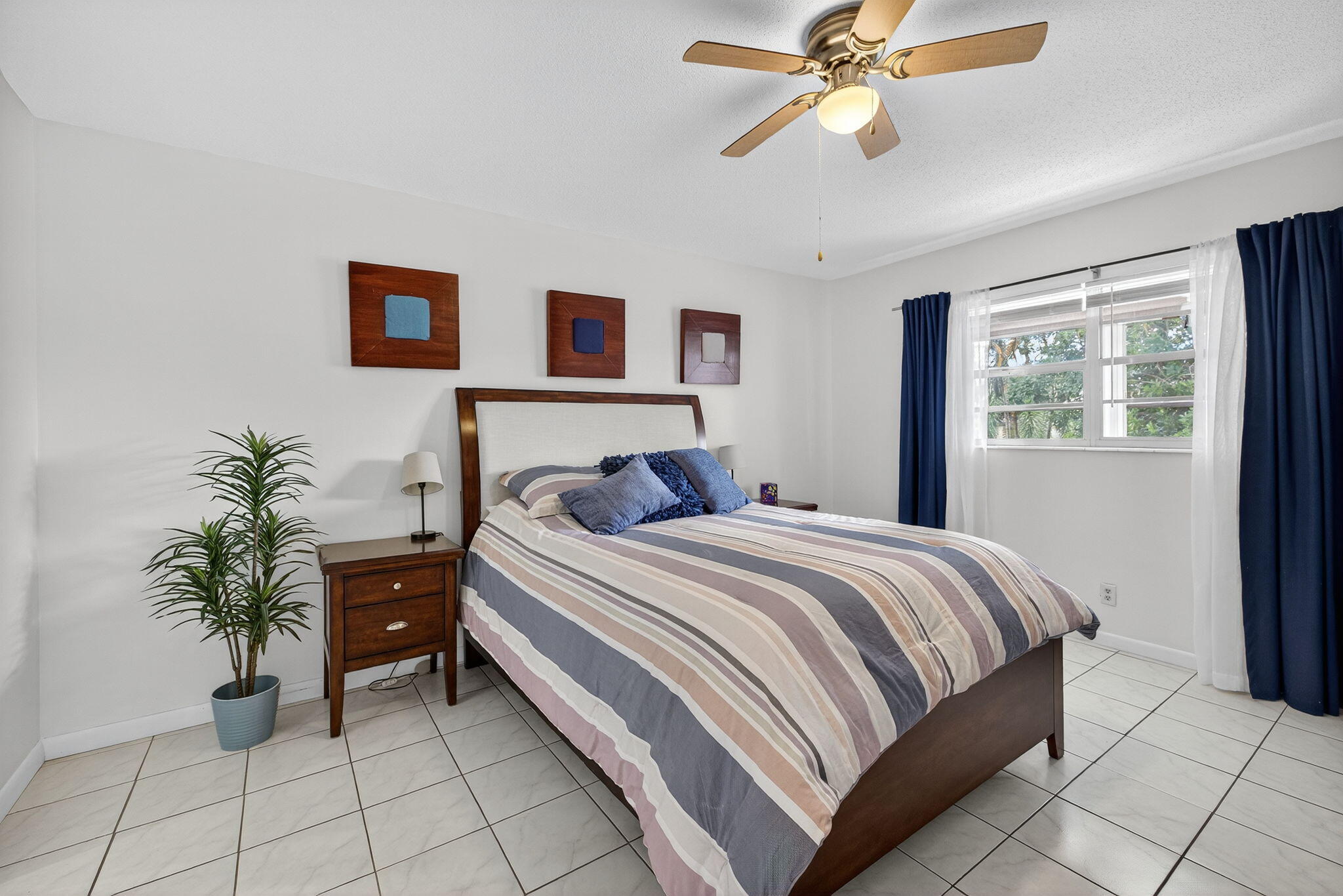 4431 NW 16th Street H207