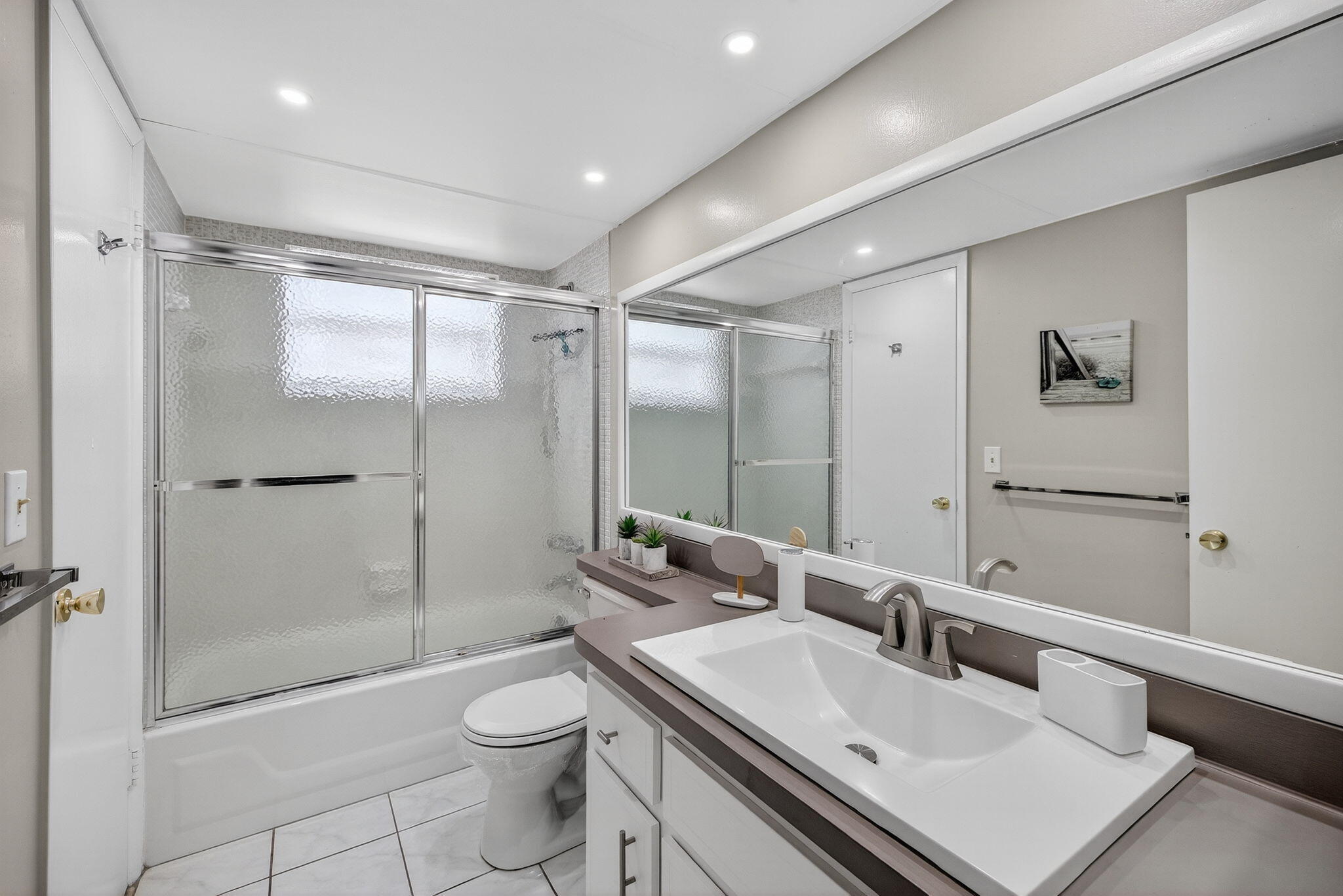 4431 NW 16th Street H207