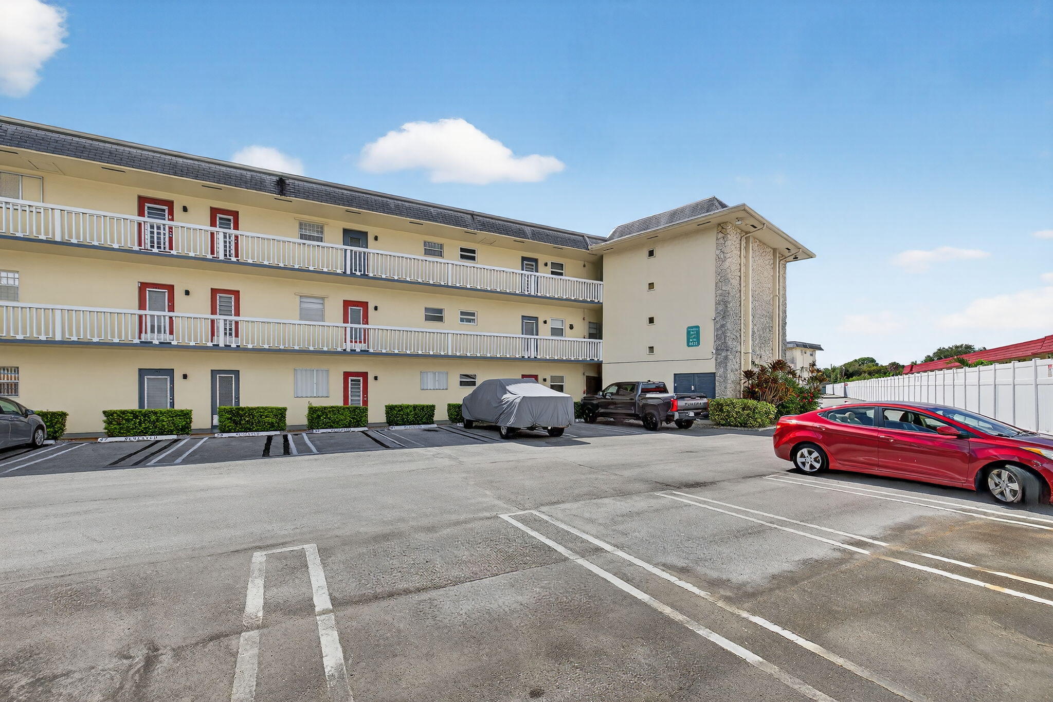 4431 NW 16th Street H207