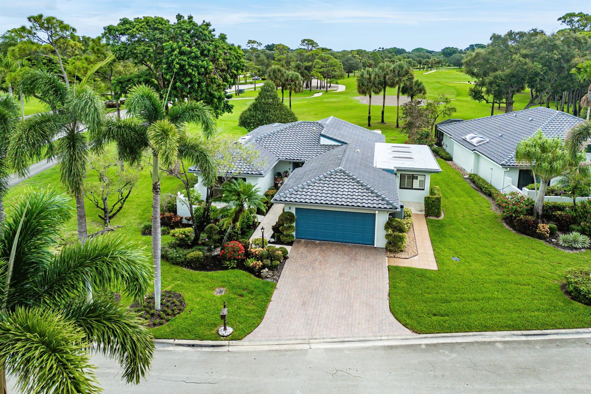 2 Woods Lane