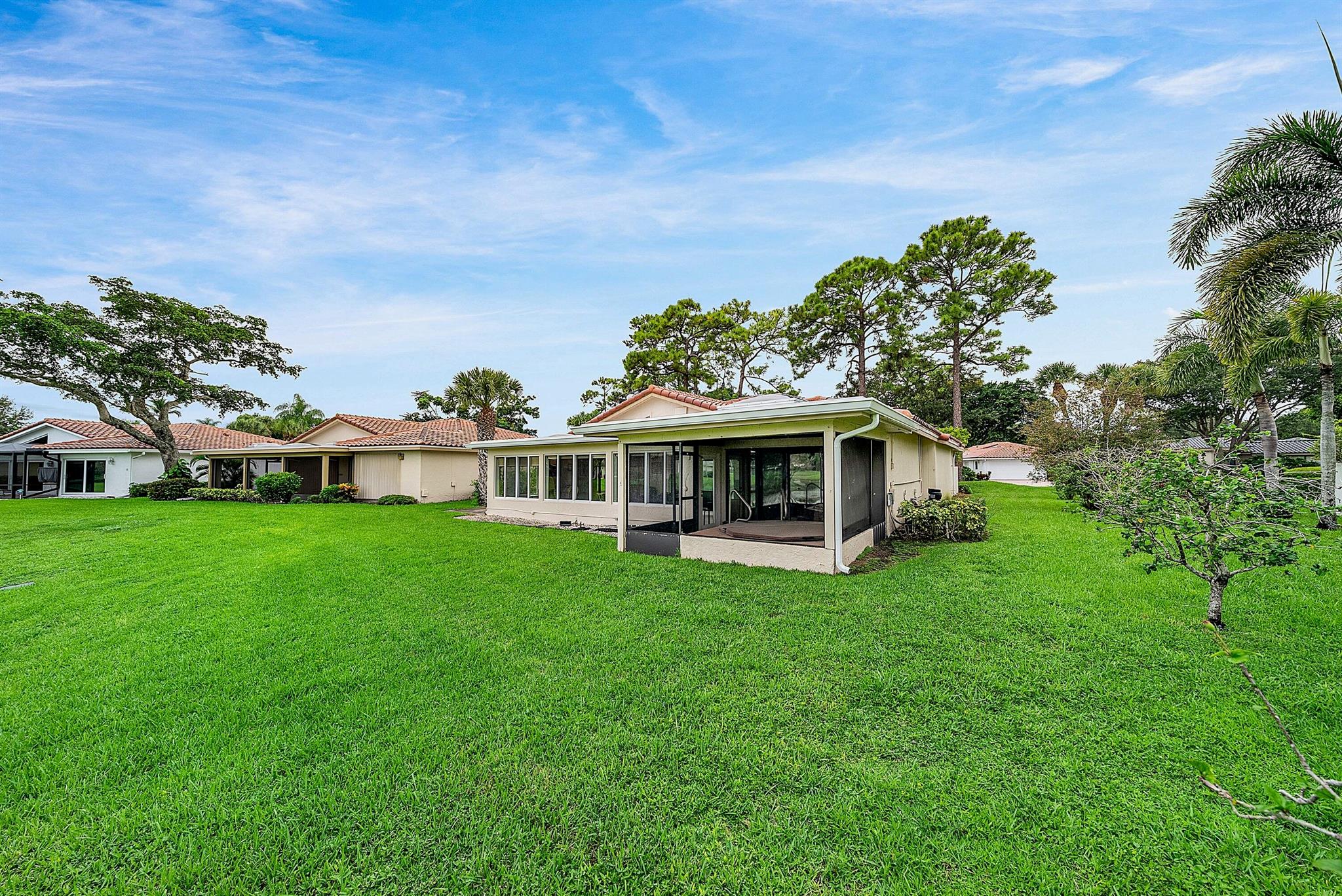 6 Woods Lane