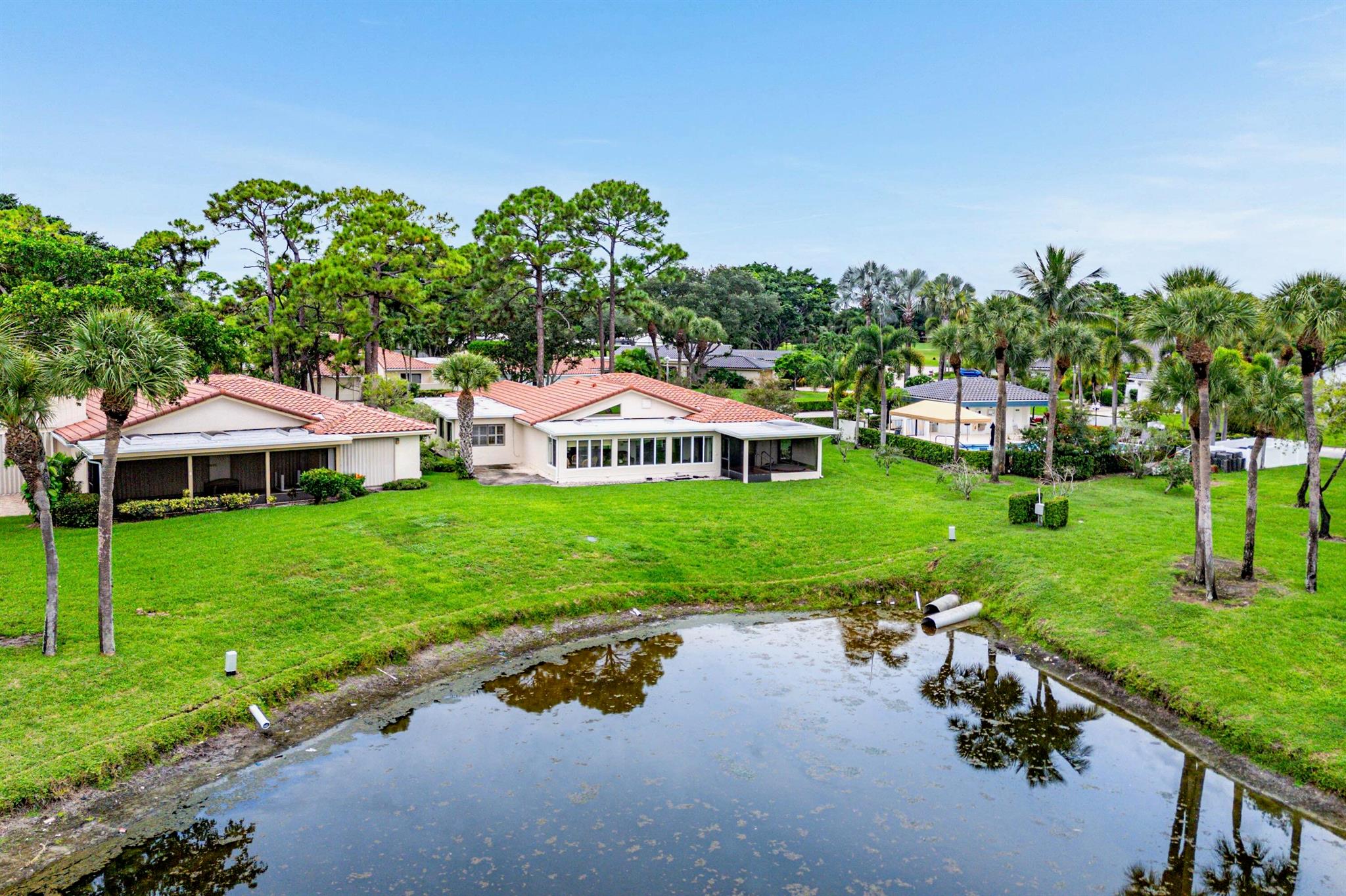 6 Woods Lane