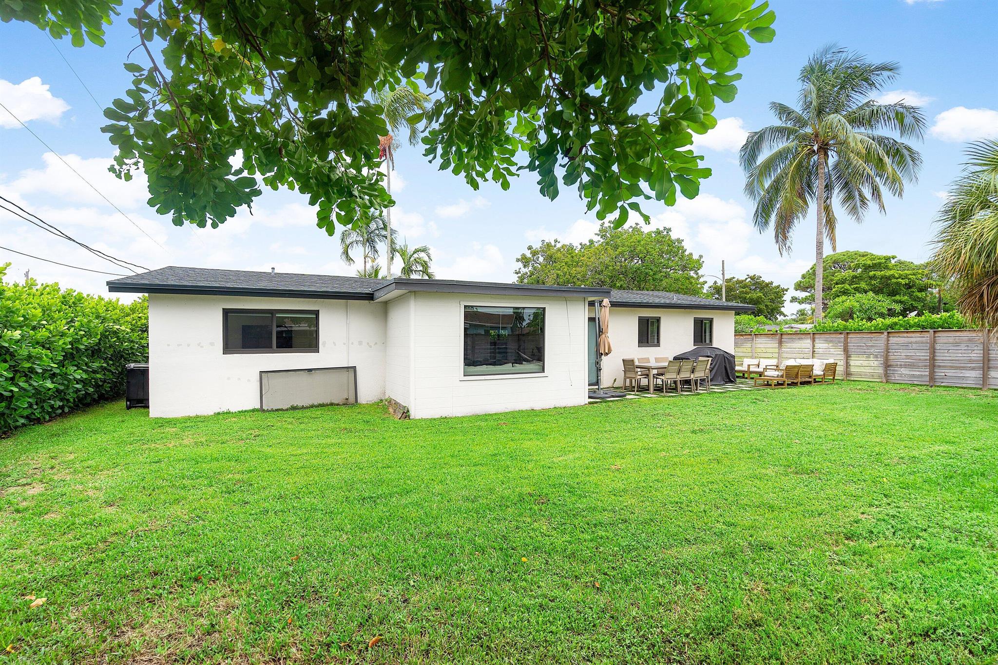 1300 SE 1st Way