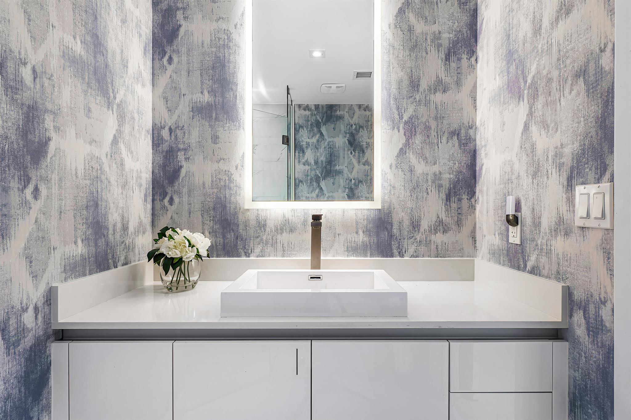 3100 N Ocean Drive P-1004