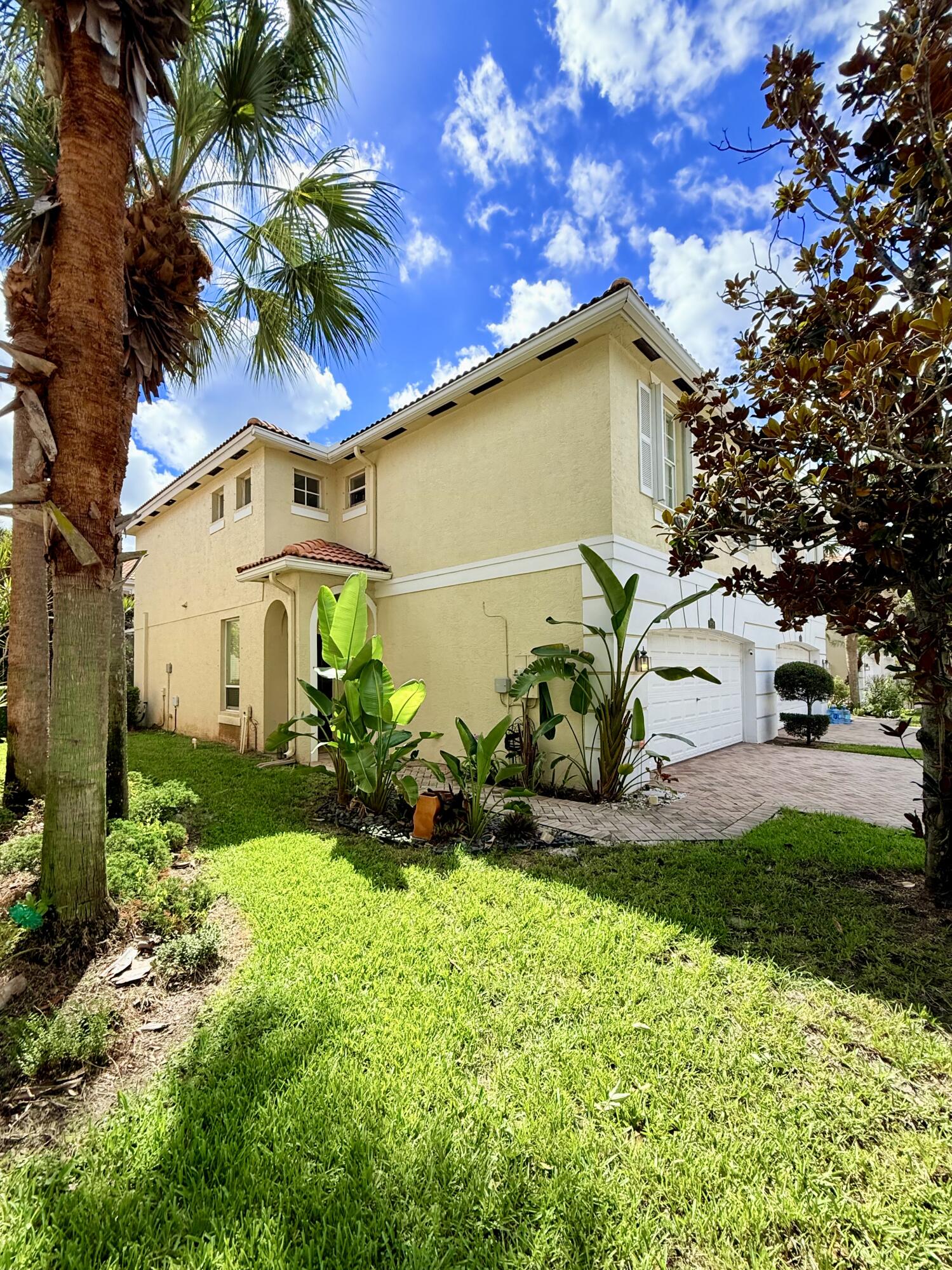 9138 Villa Palma Lane