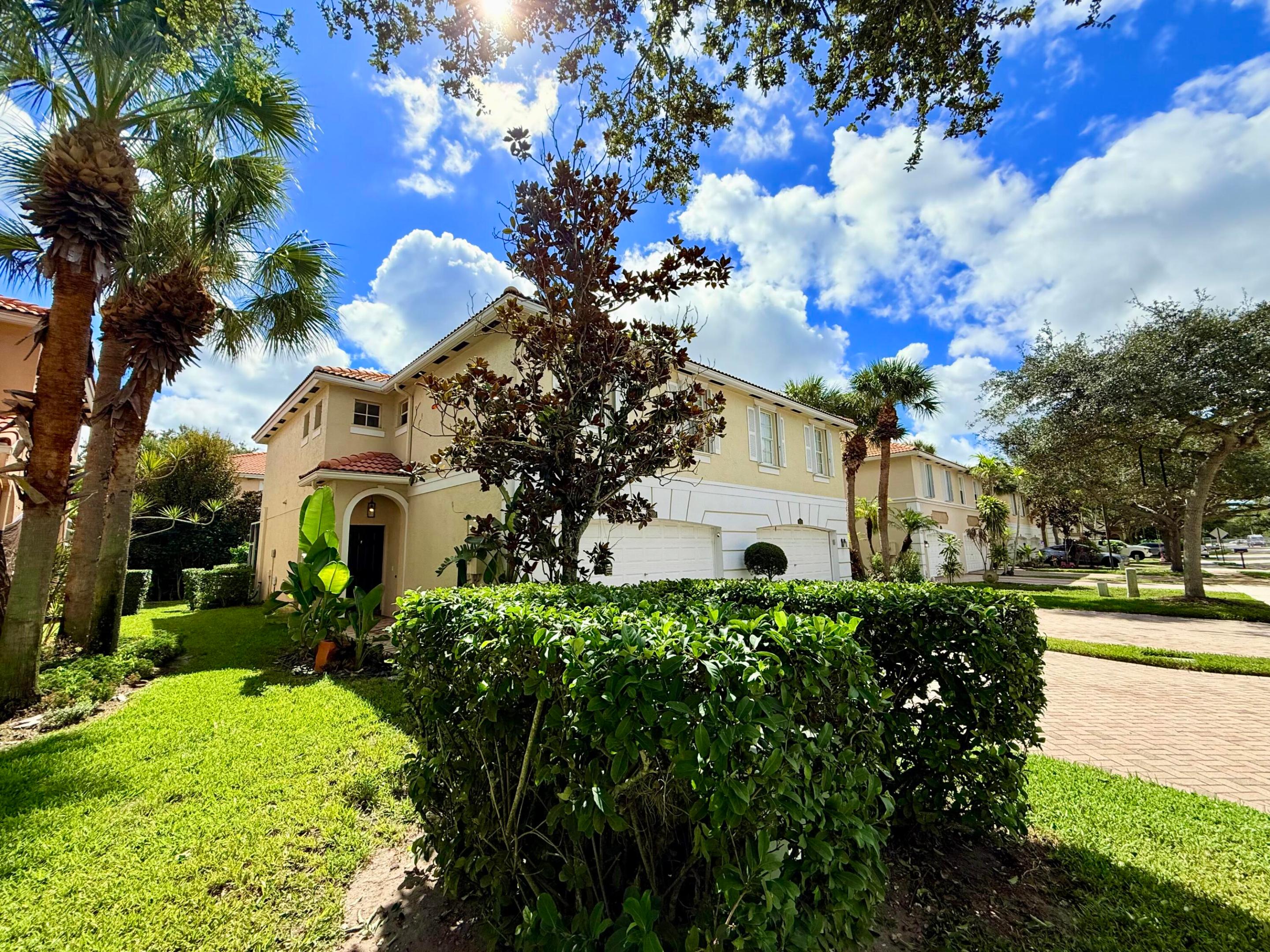 9138 Villa Palma Lane