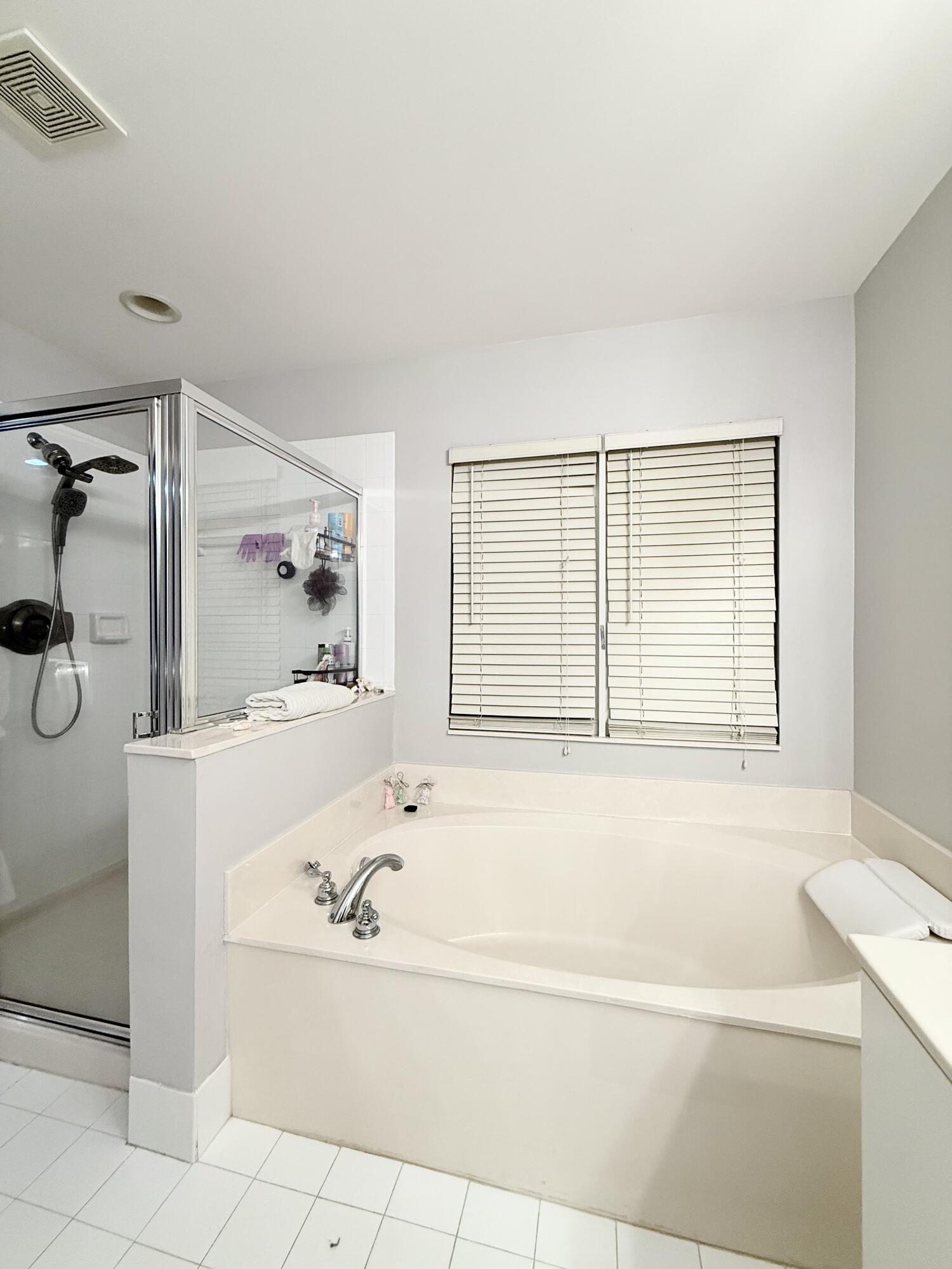 9138 Villa Palma Lane