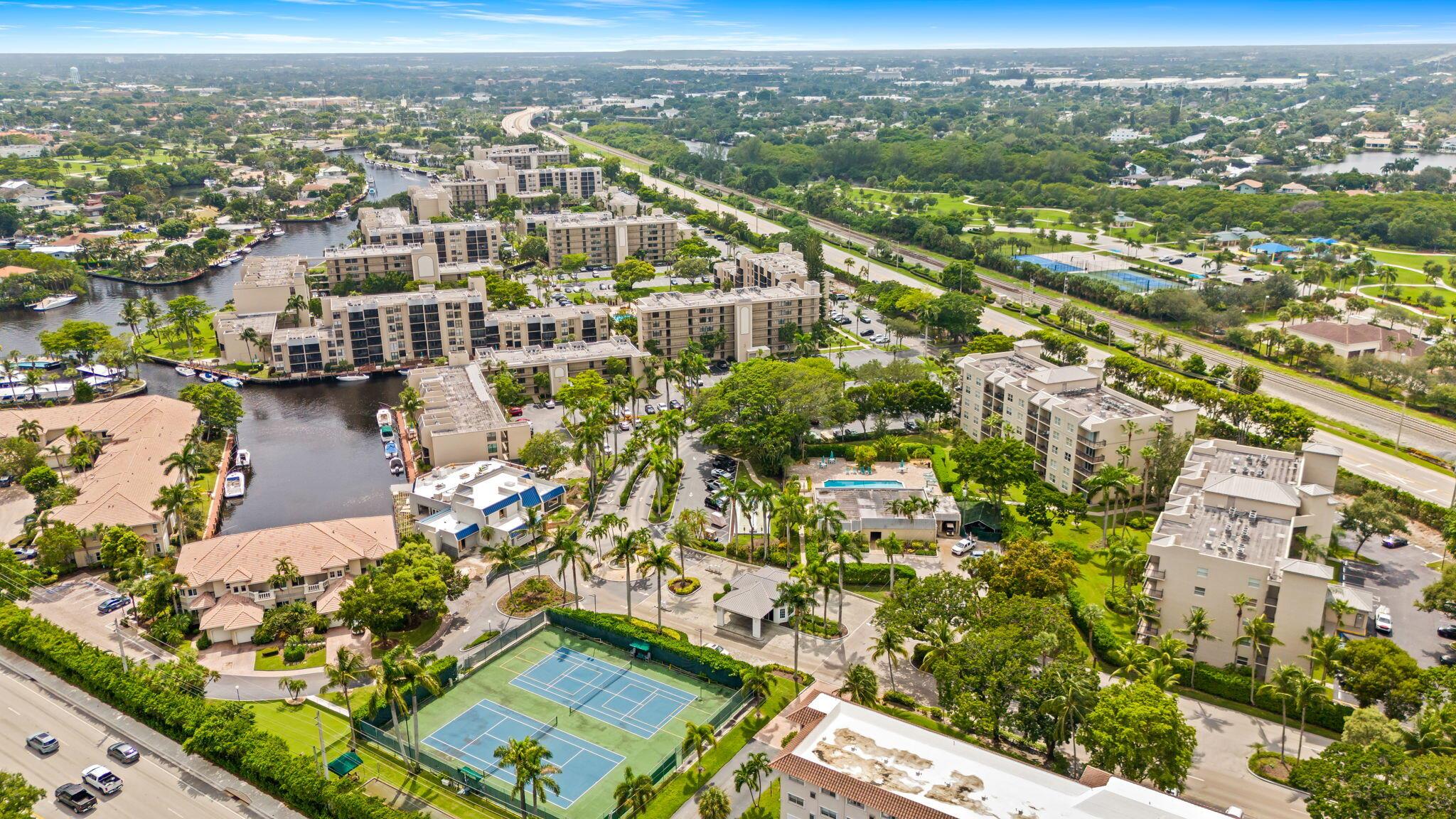 15 Royal Palm Way 202