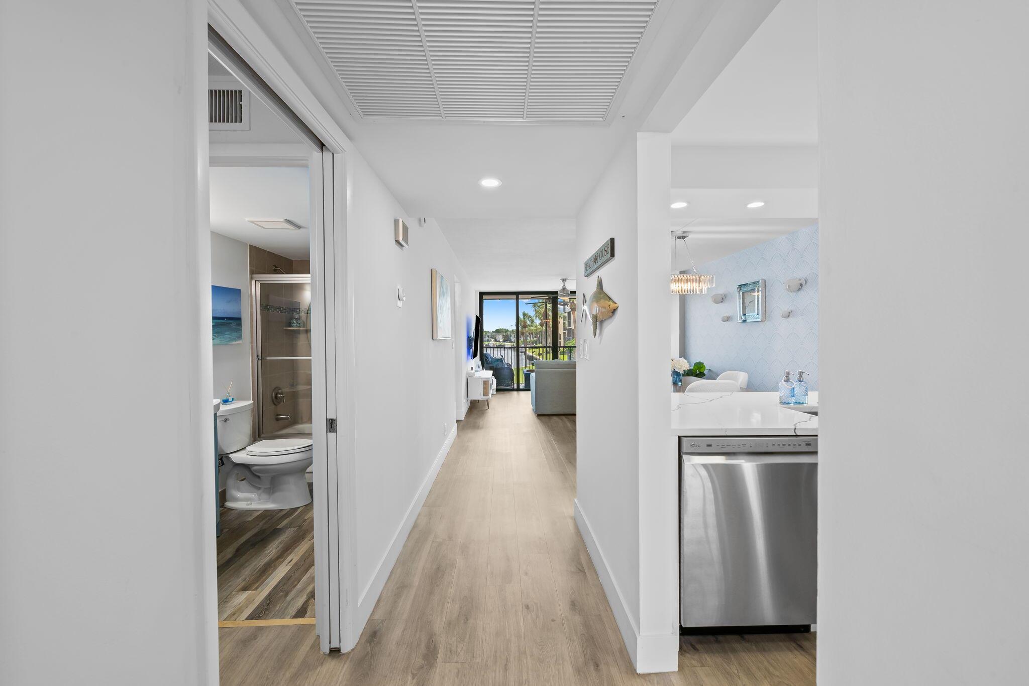 15 Royal Palm Way 202