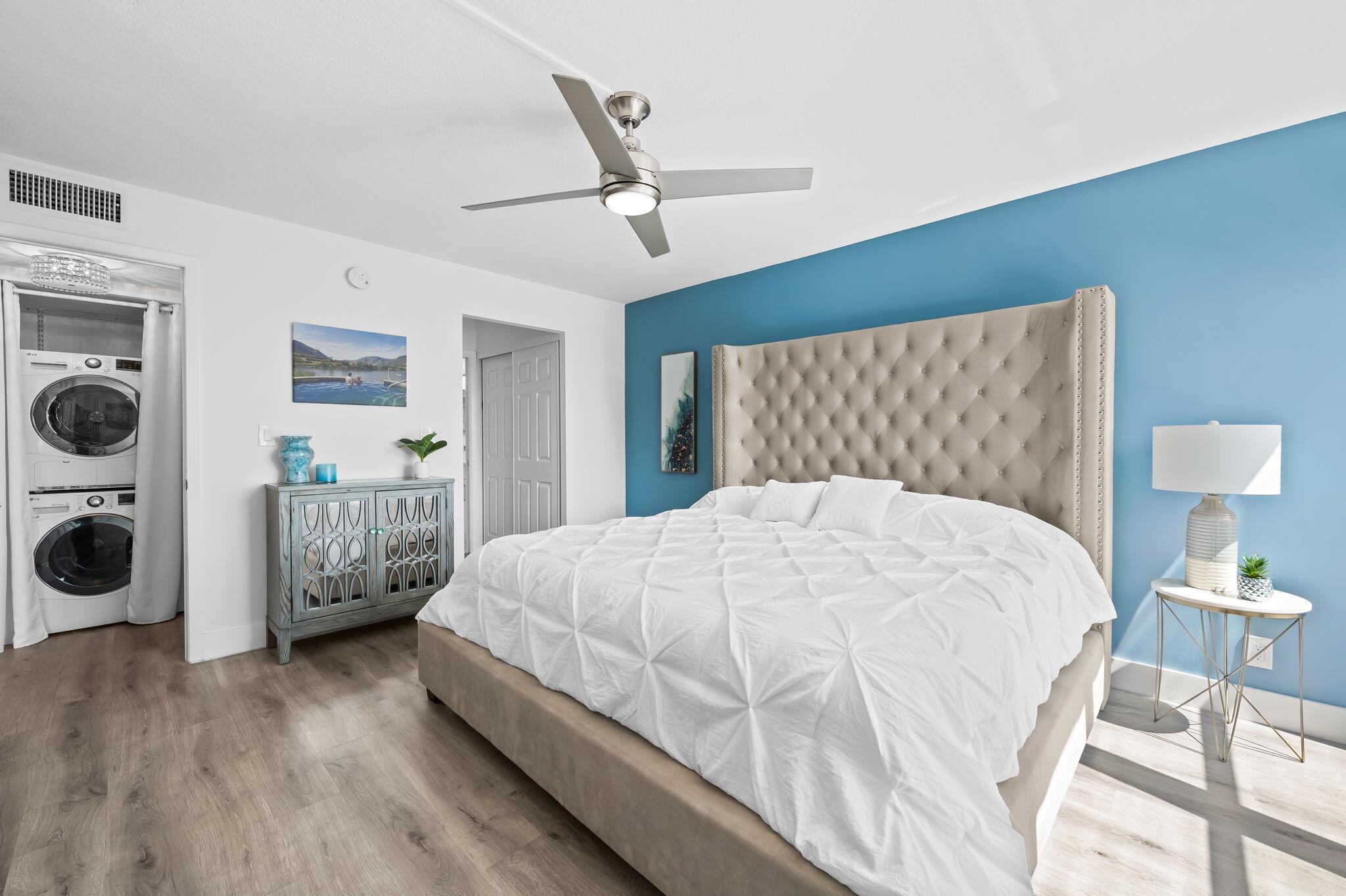 15 Royal Palm Way 202