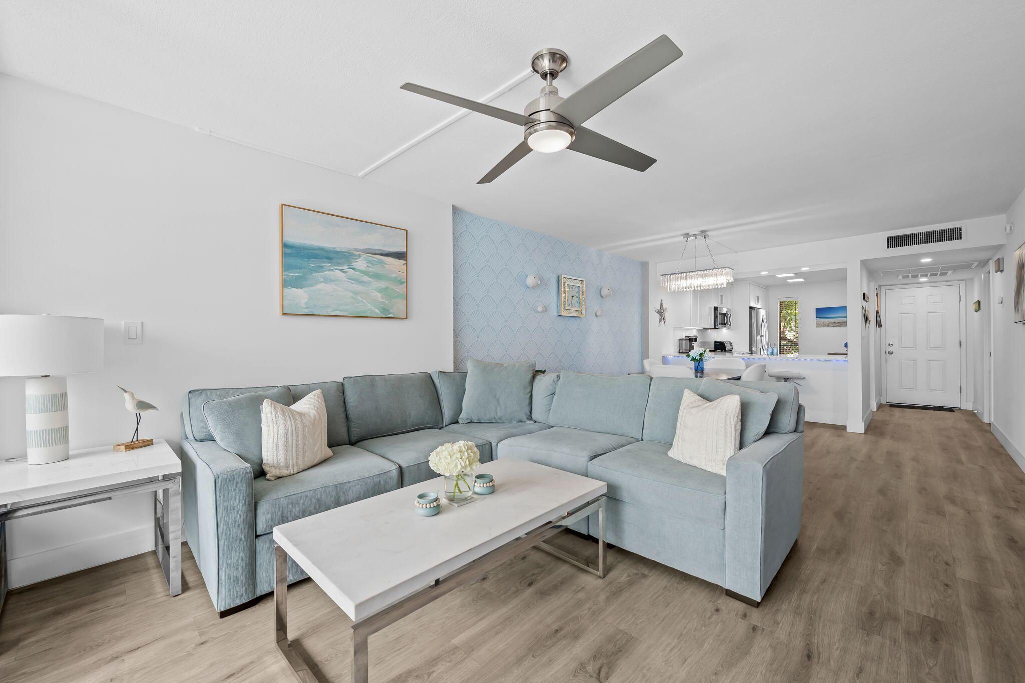 15 Royal Palm Way 202