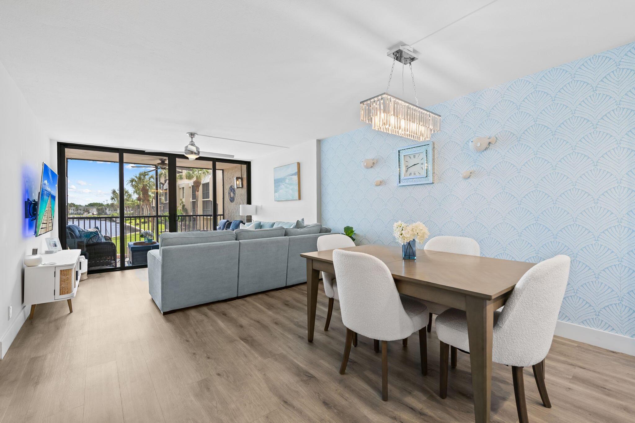 15 Royal Palm Way 202