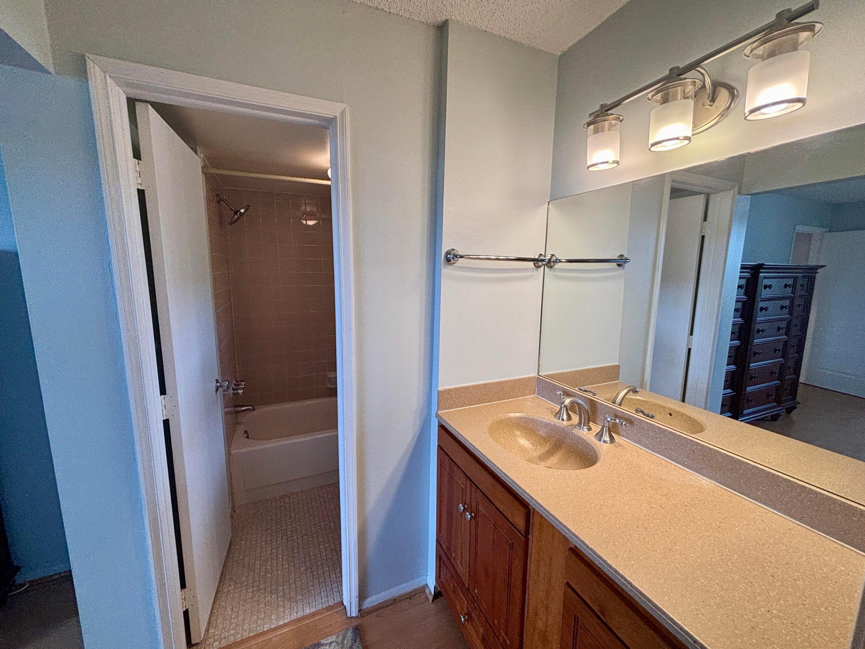 9410 Tangerine Pl 403