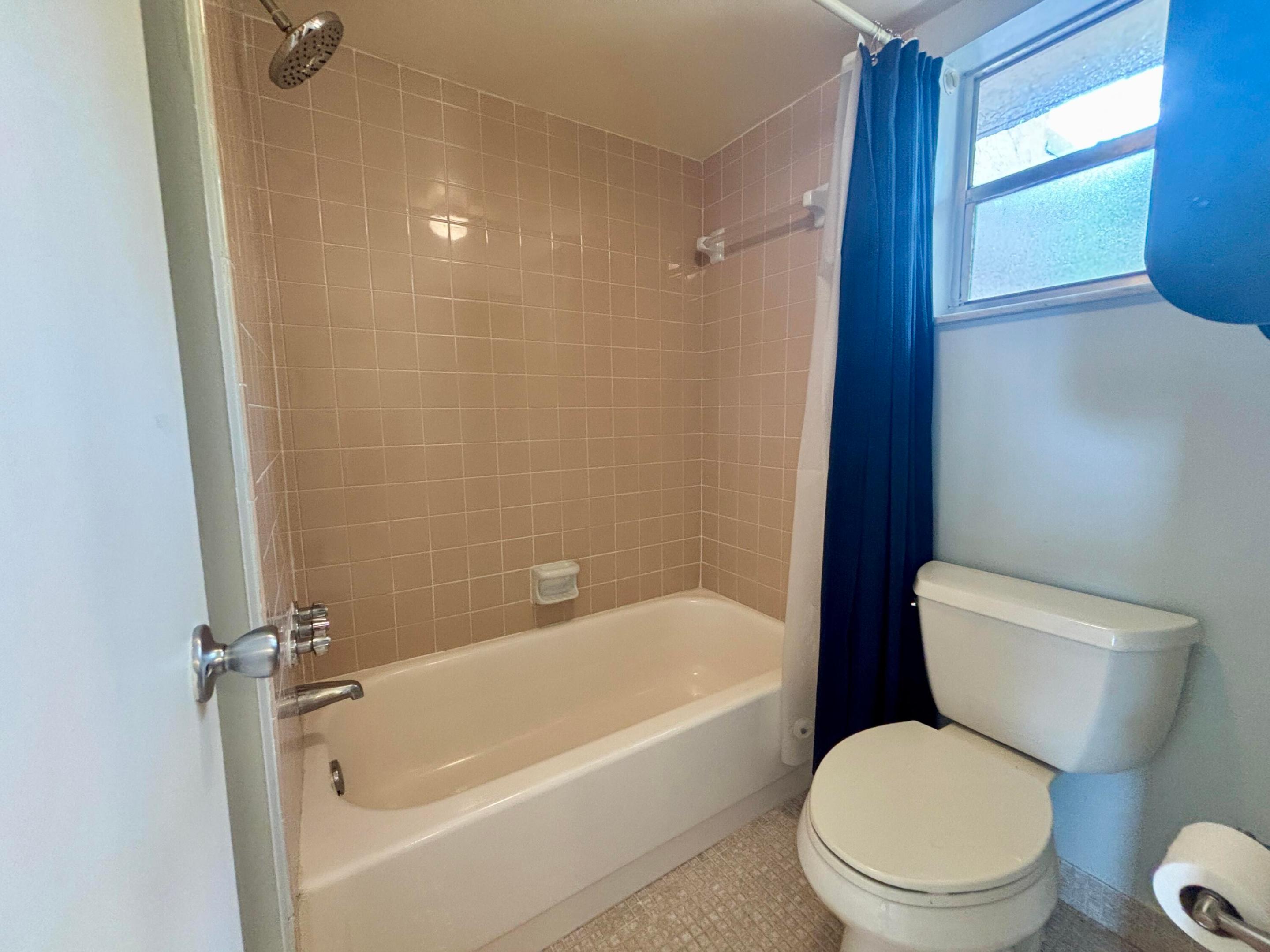 9410 Tangerine Pl 403