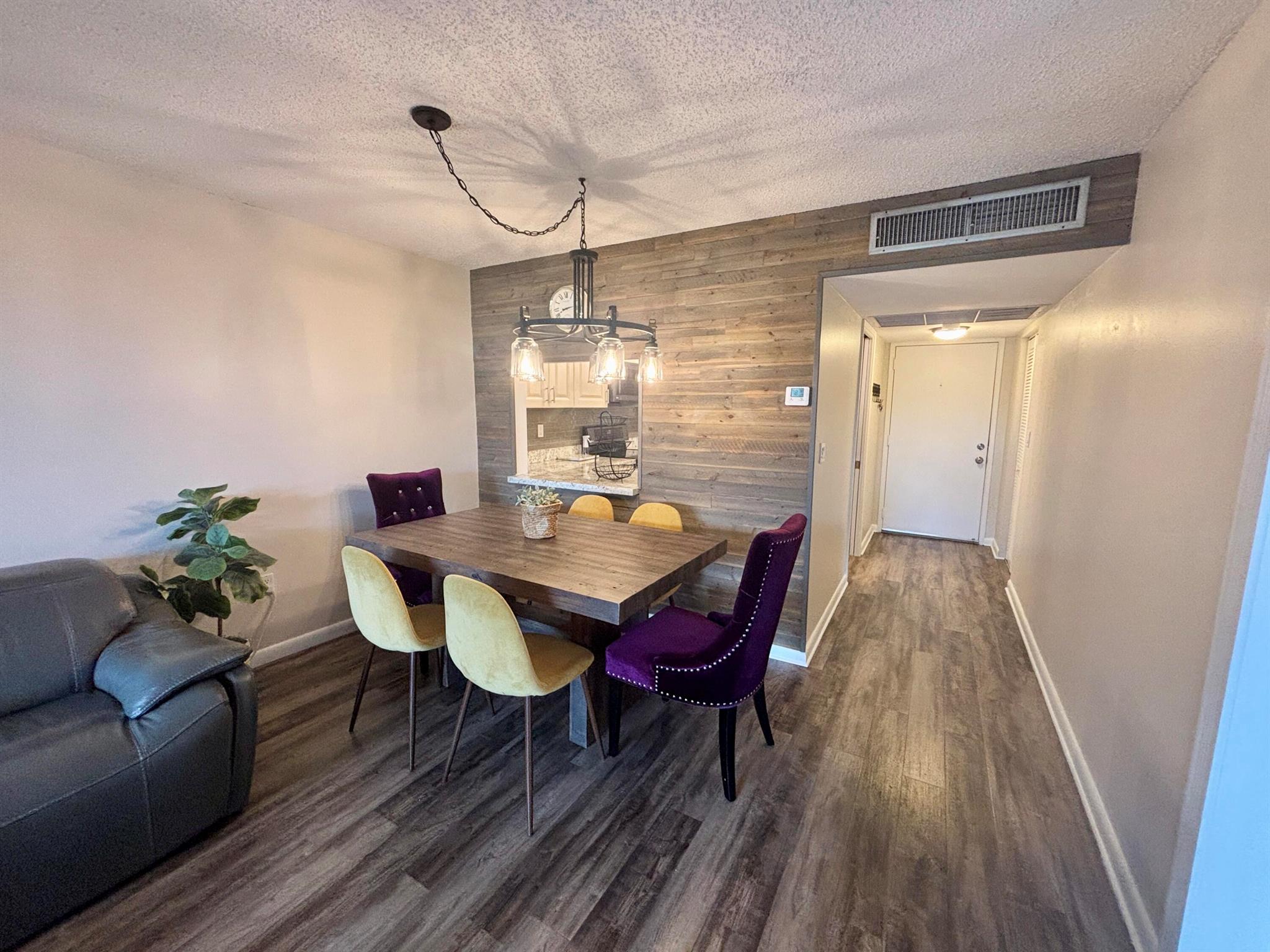 9410 Tangerine Pl 403