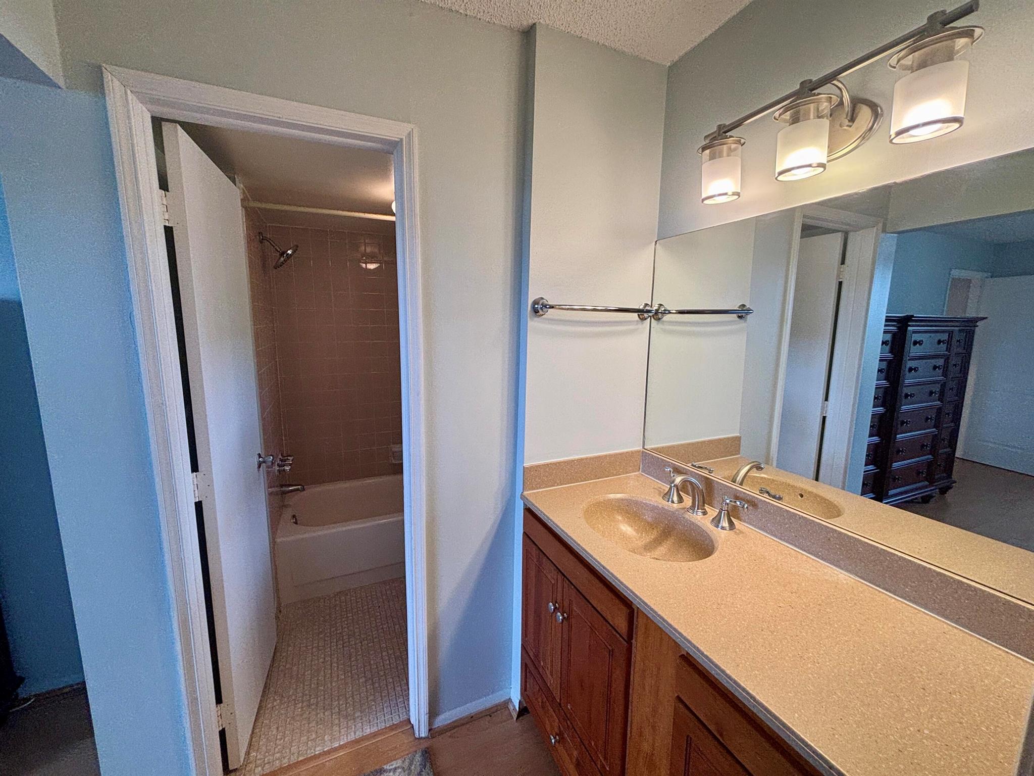 9410 Tangerine Pl 403