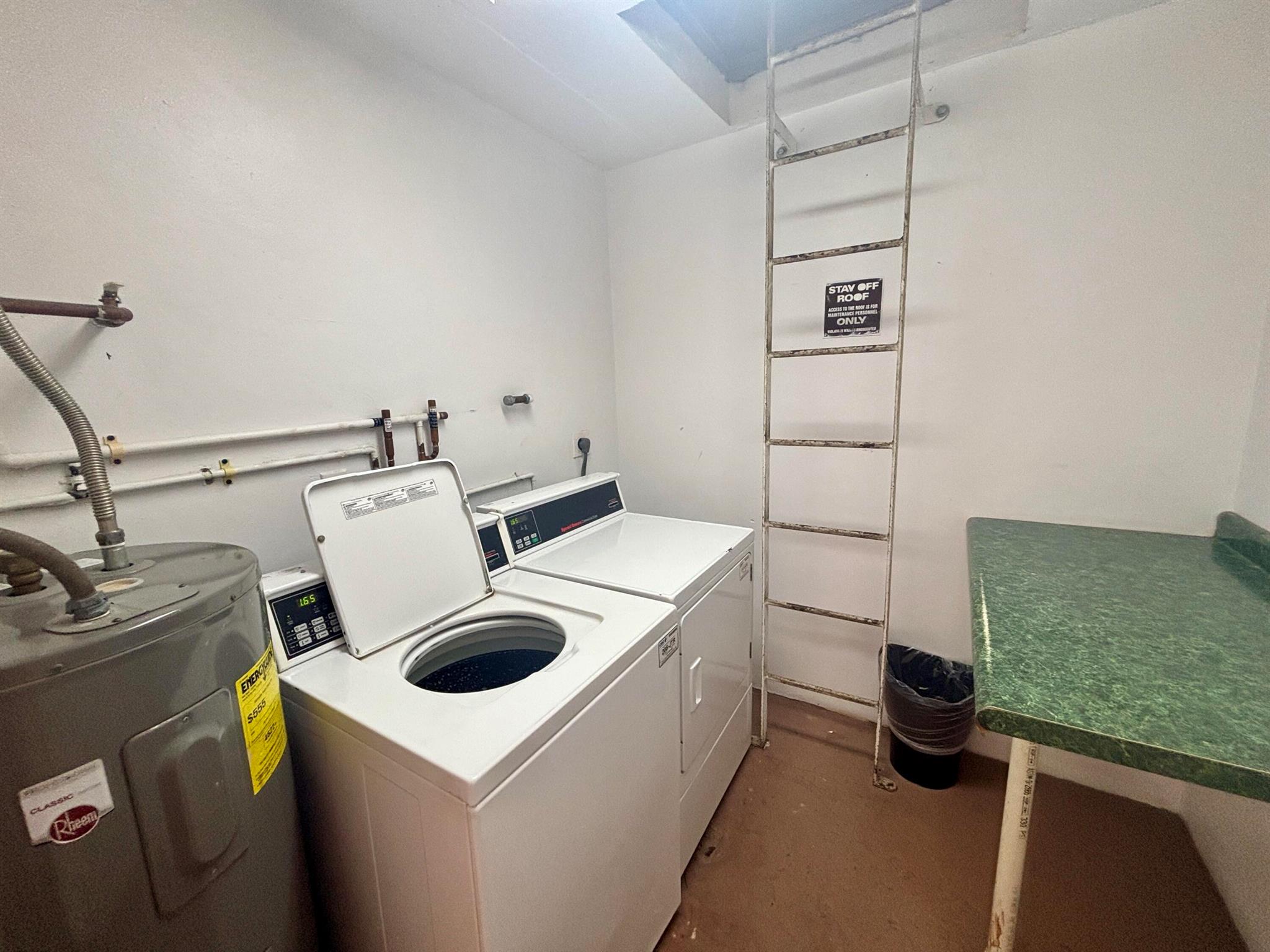 9410 Tangerine Pl 403