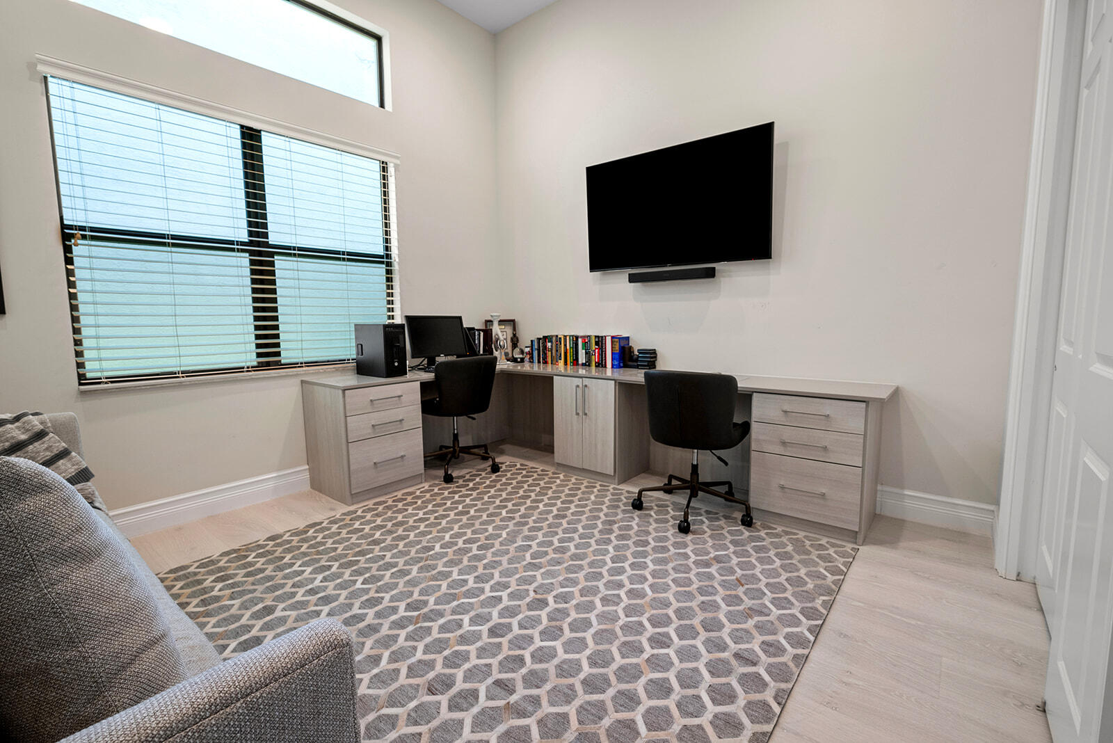 16578 Ambassador Bridge Road