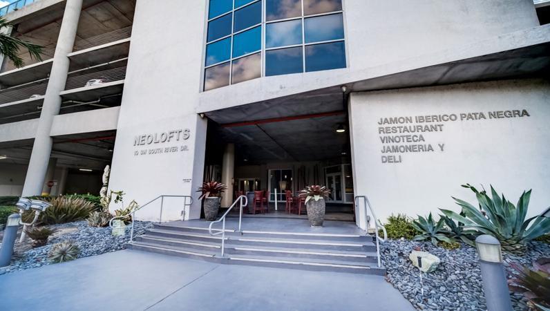 10 SW South River Drive 1405