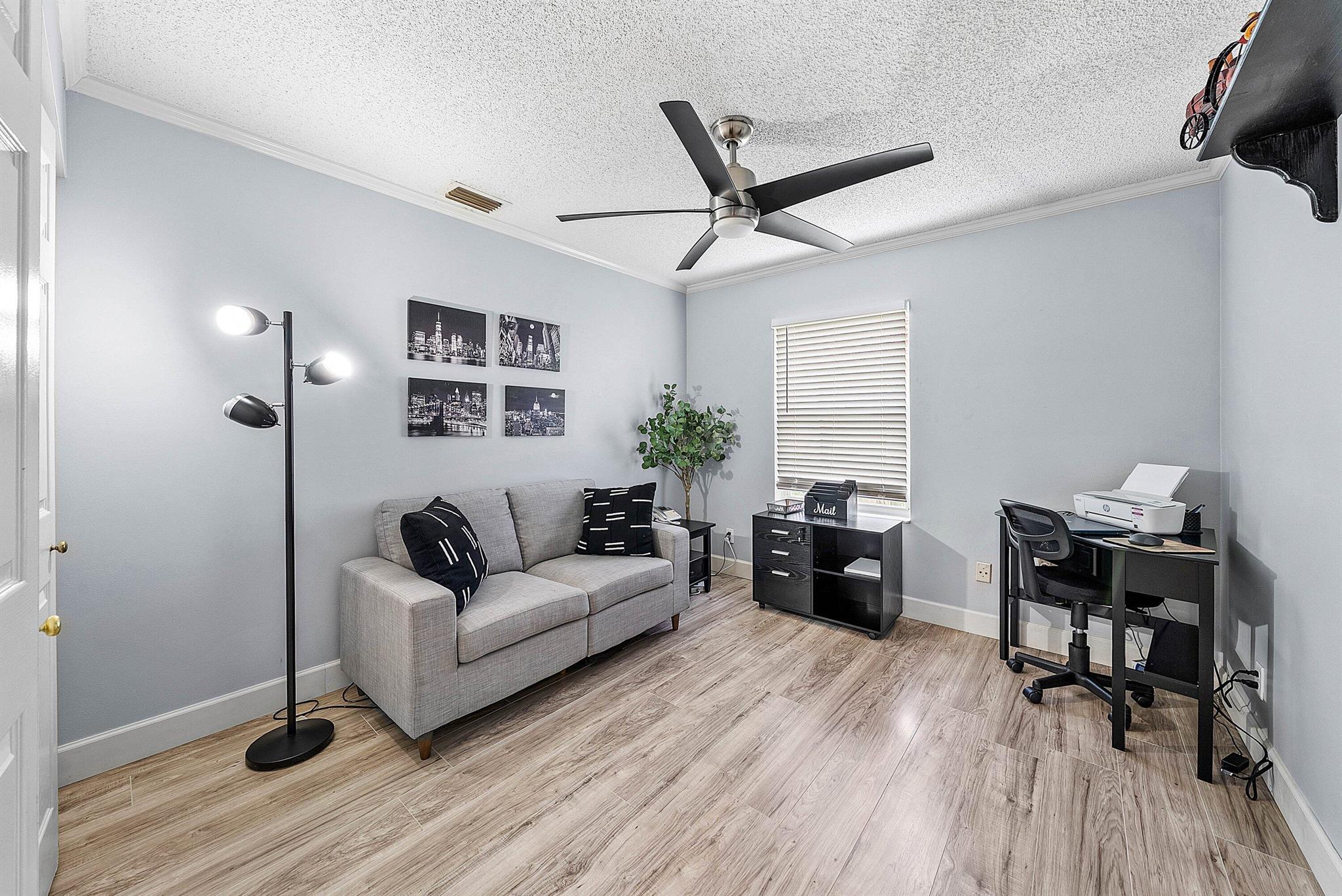 8582 Tourmaline Boulevard