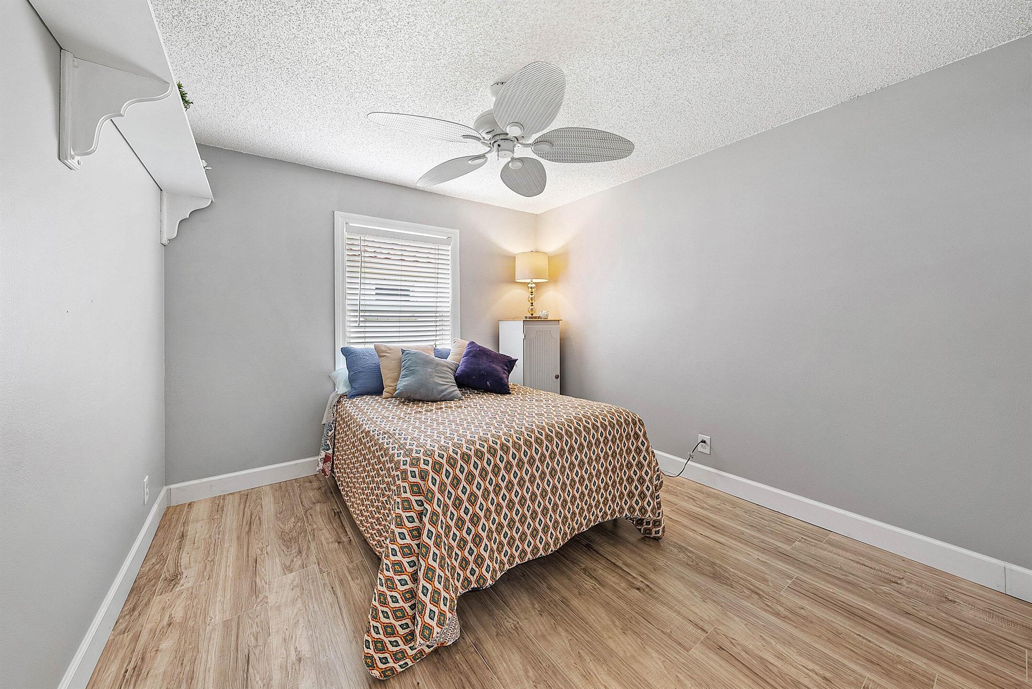 8582 Tourmaline Boulevard