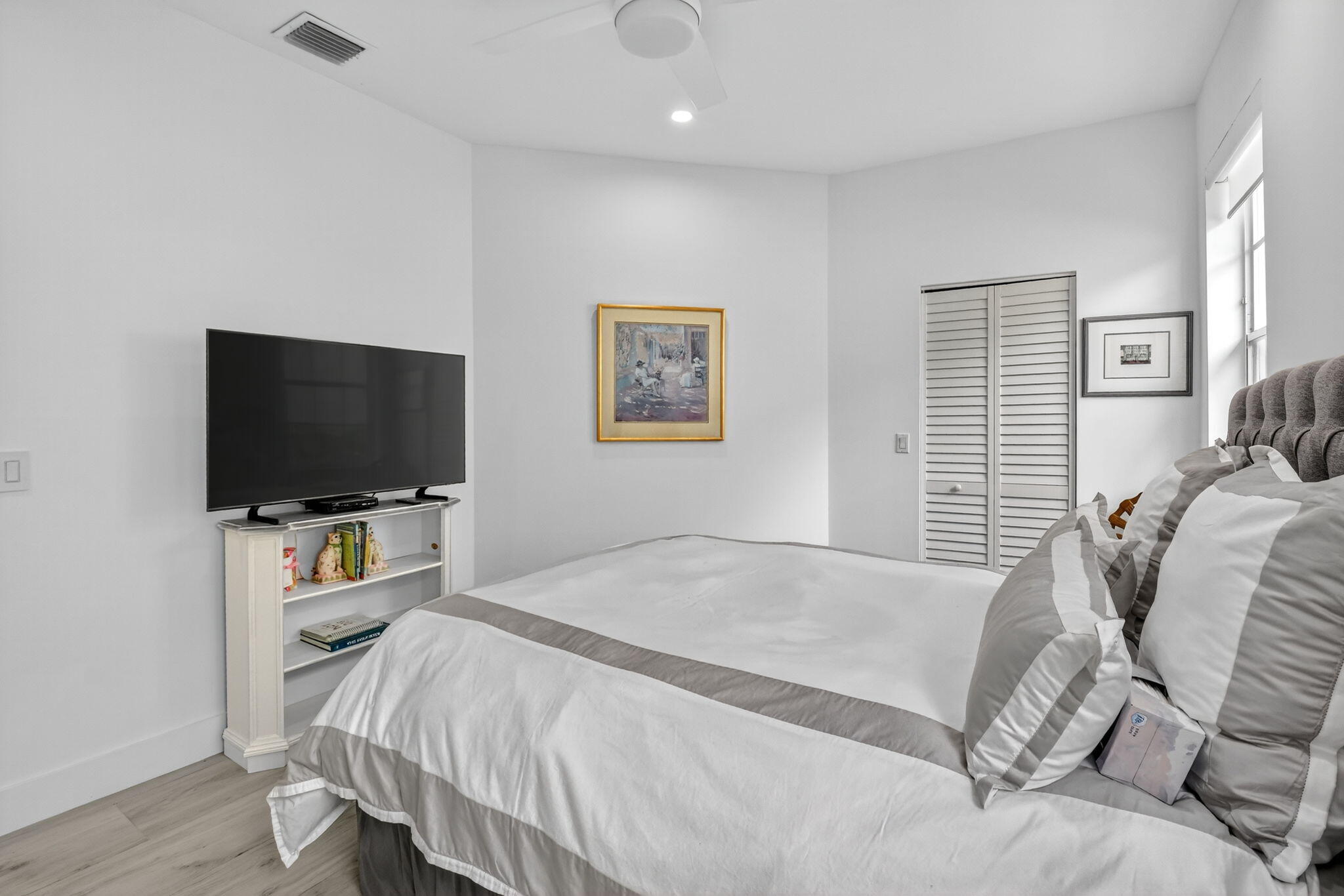 6668 NW 25th Terrace