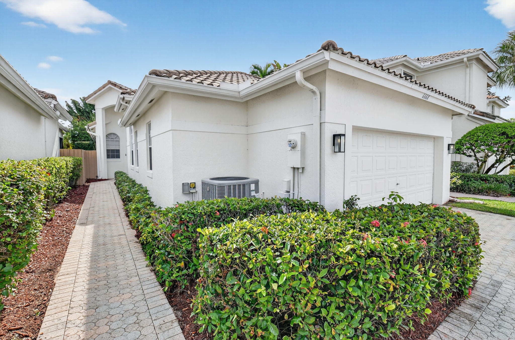 6668 NW 25th Terrace