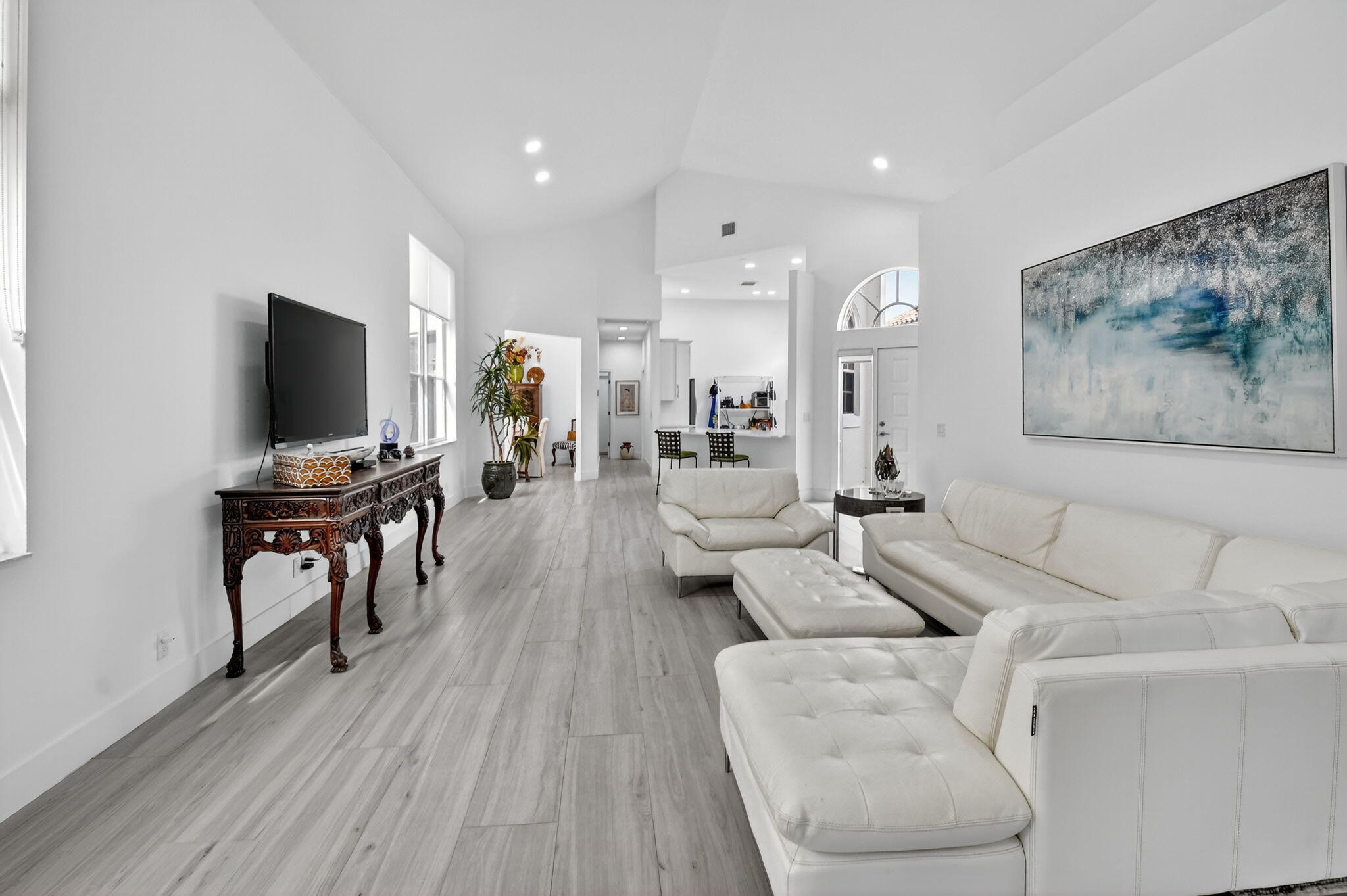 6668 NW 25th Terrace