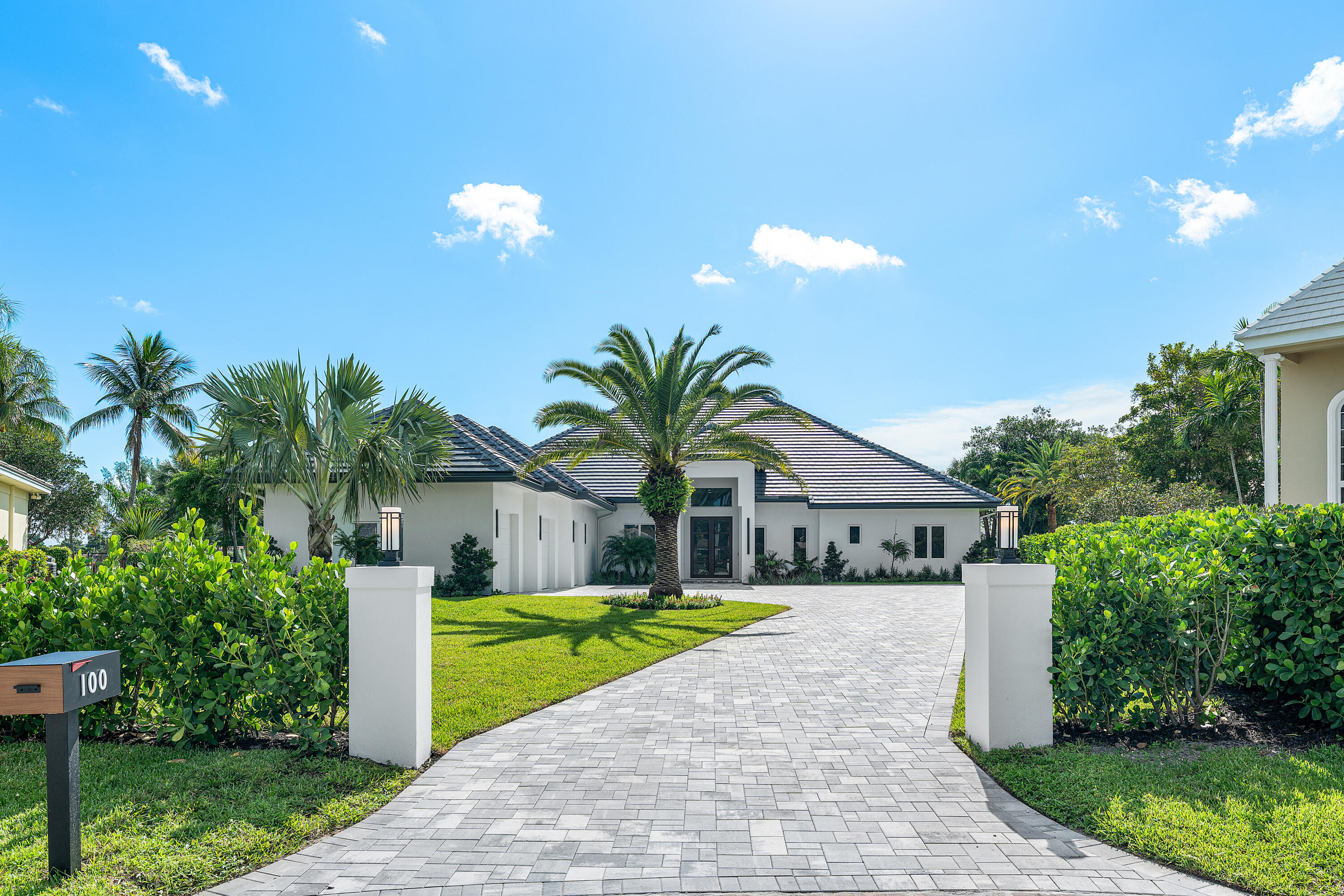 100 Glenbrook Court