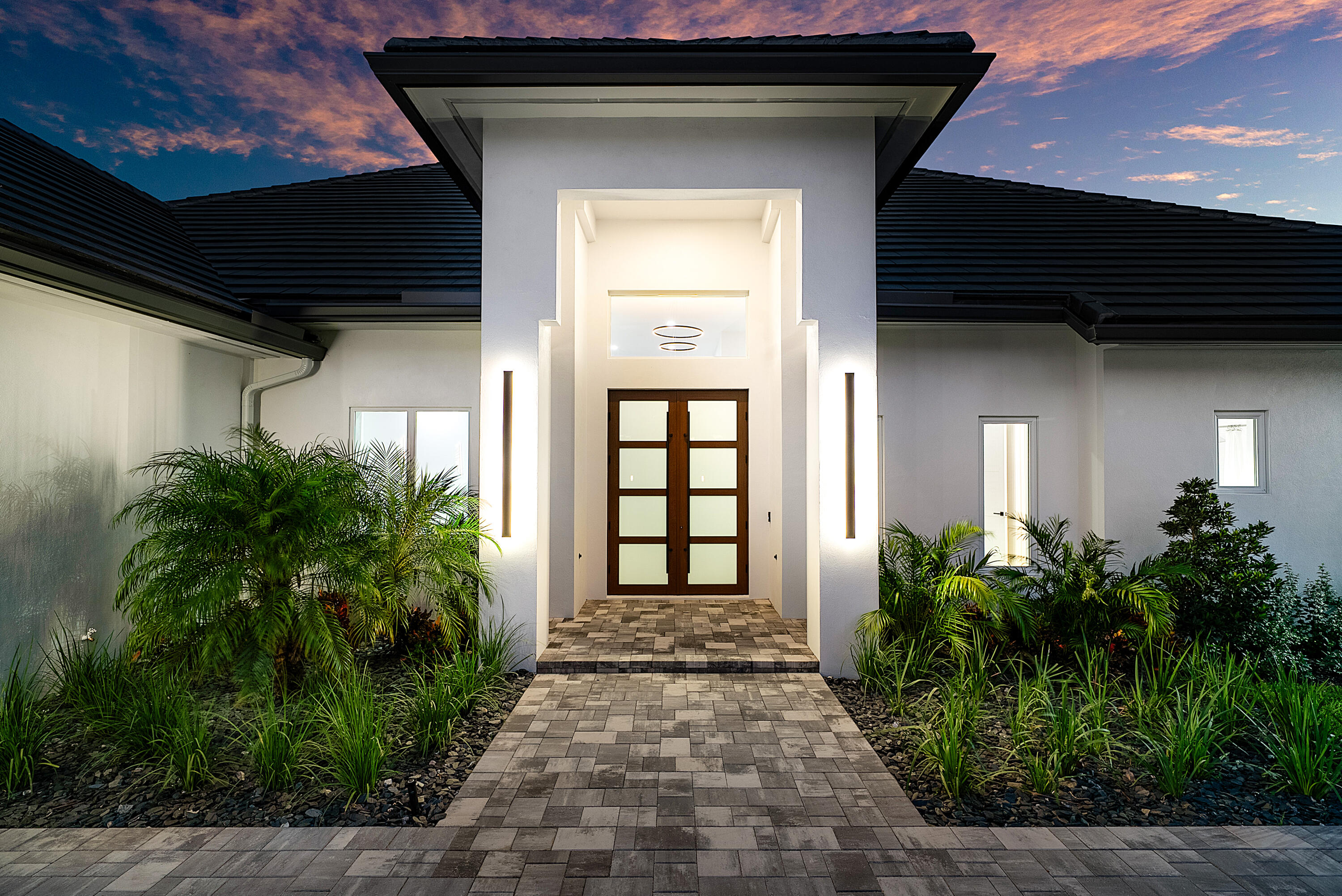 100 Glenbrook Court