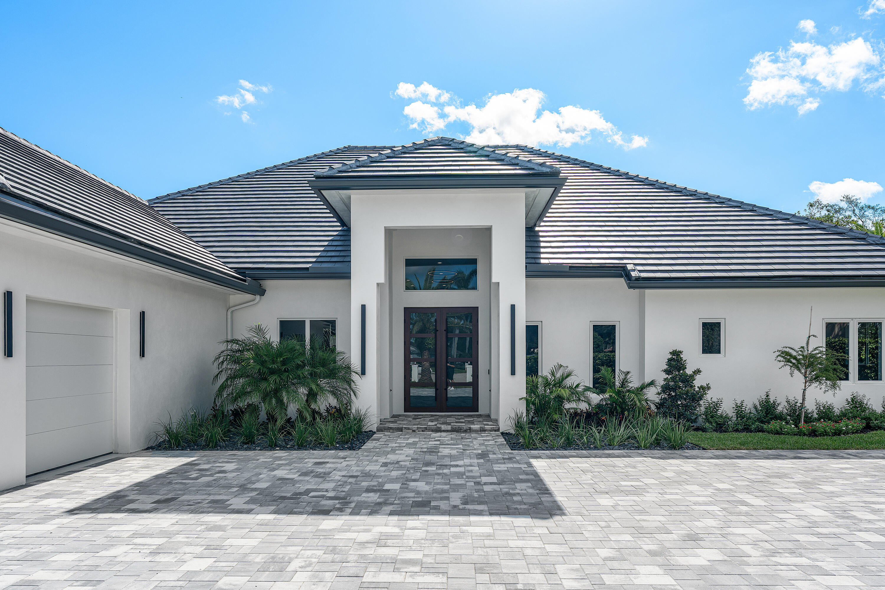 100 Glenbrook Court