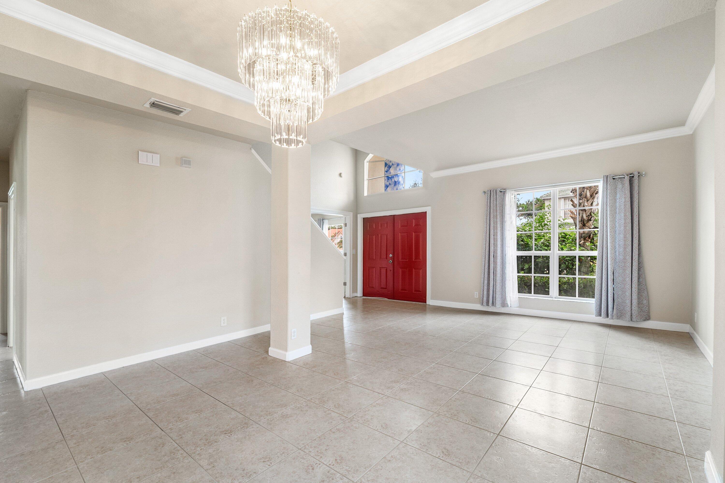 3988 W Hamilton